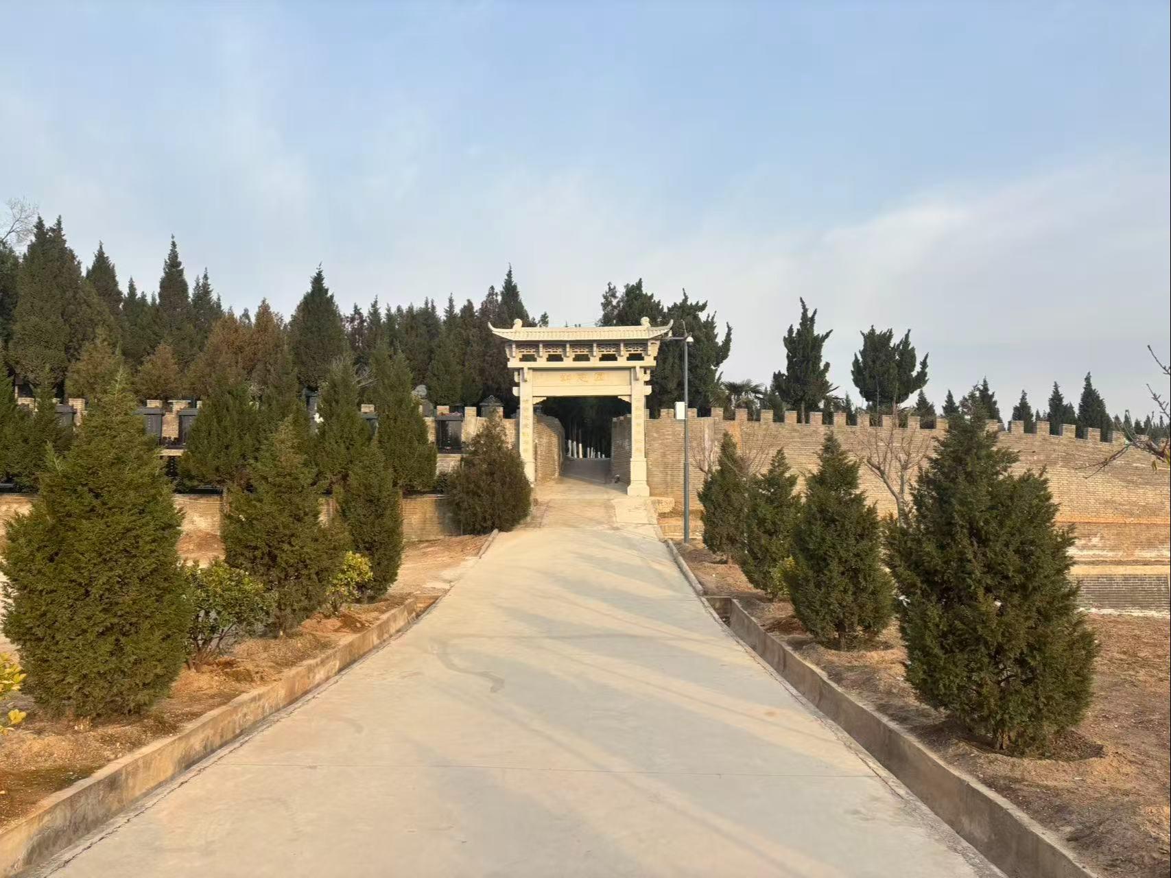 富平县荆山骨灰公墓园区图片