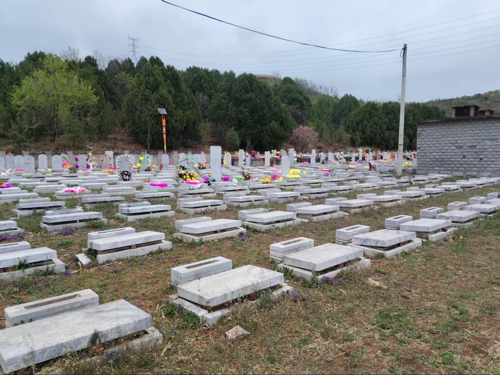 北京市平谷区峪口镇西凡各庄村公益性公墓园区图片