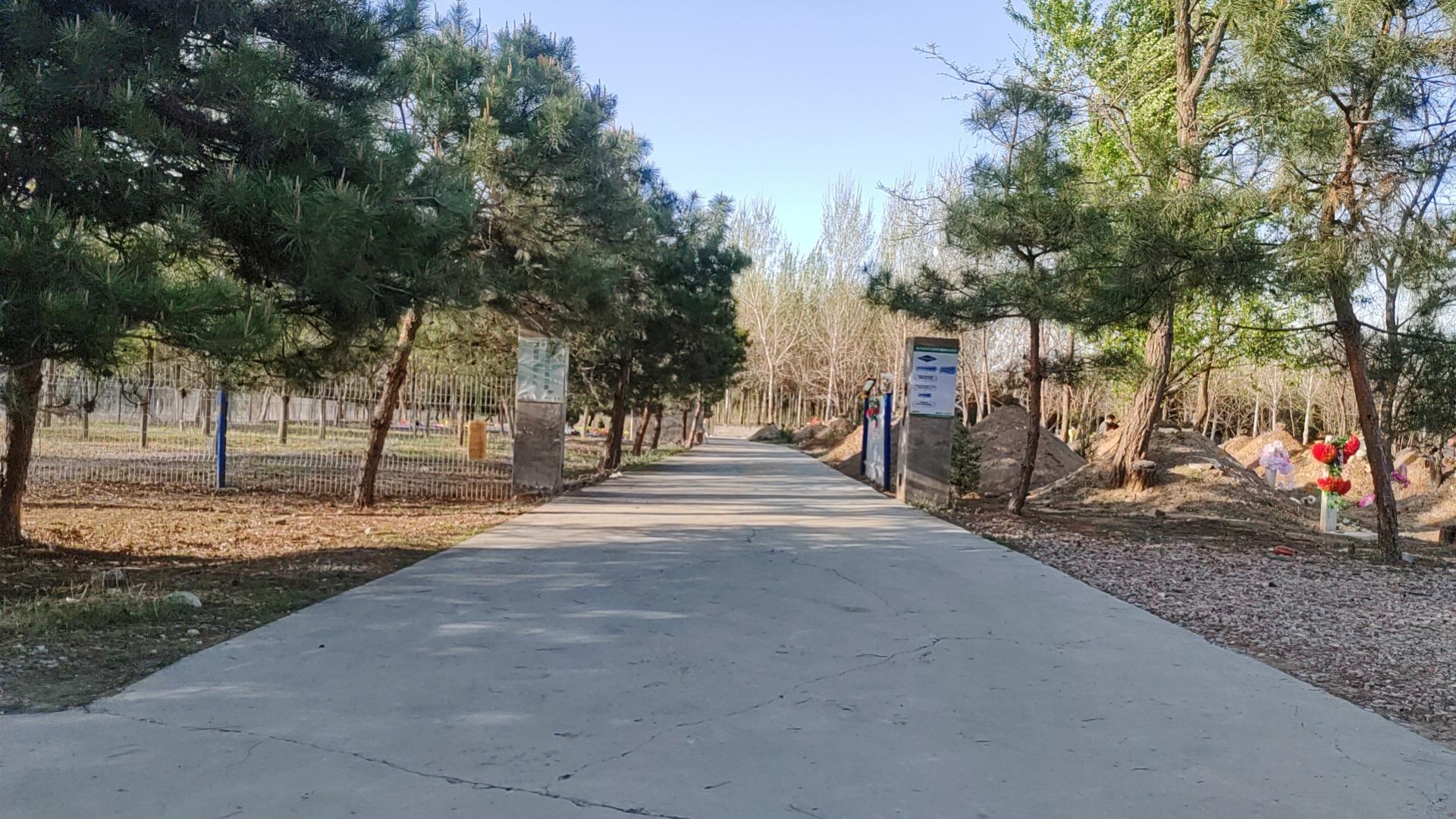 北京市顺义区木林镇前王各庄村公益性公墓