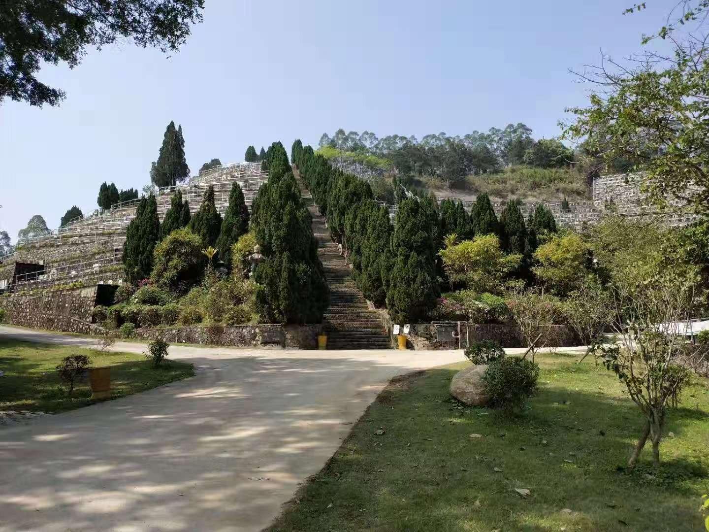 梧州仙风山墓园园区图片