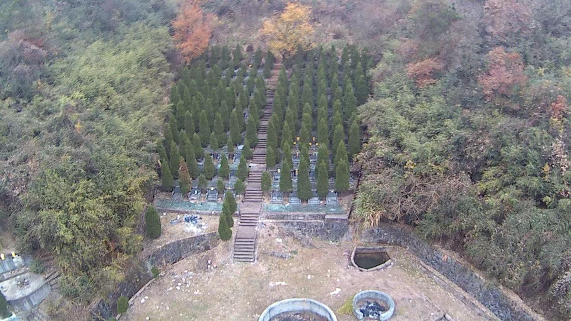 安华镇球山村镇级公墓园区图片