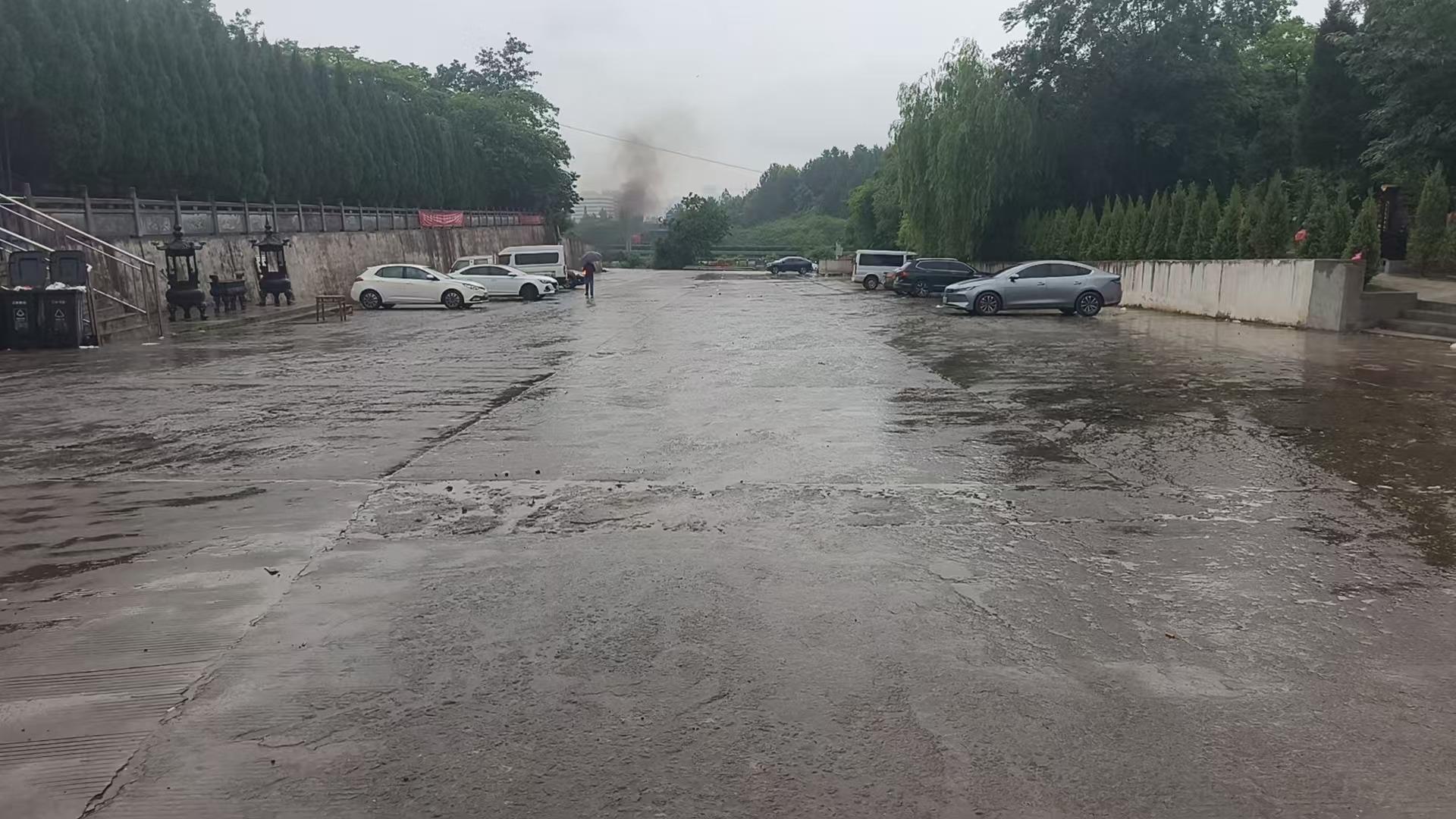 义乌市江东街道伏虎山永安陵园园区图片