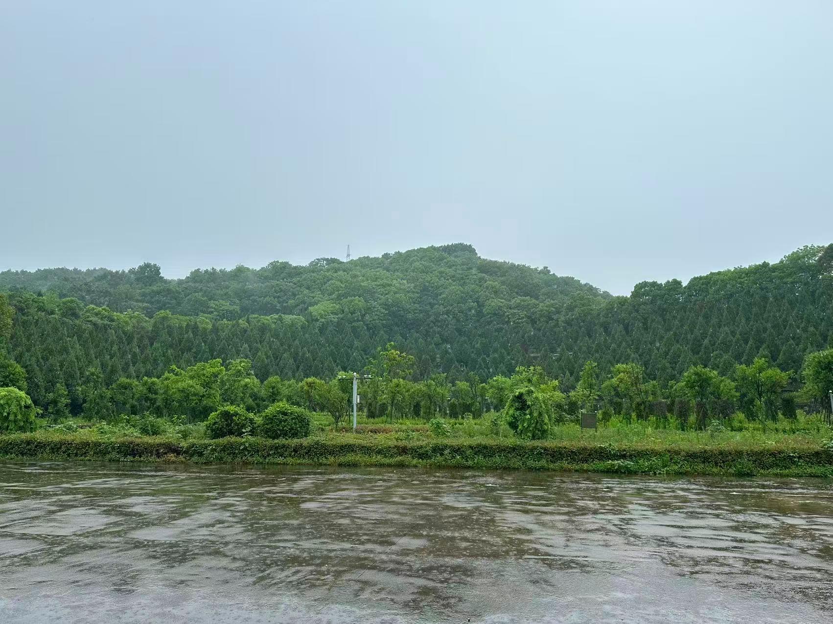 义乌市大陈镇灵山陵园园区图片