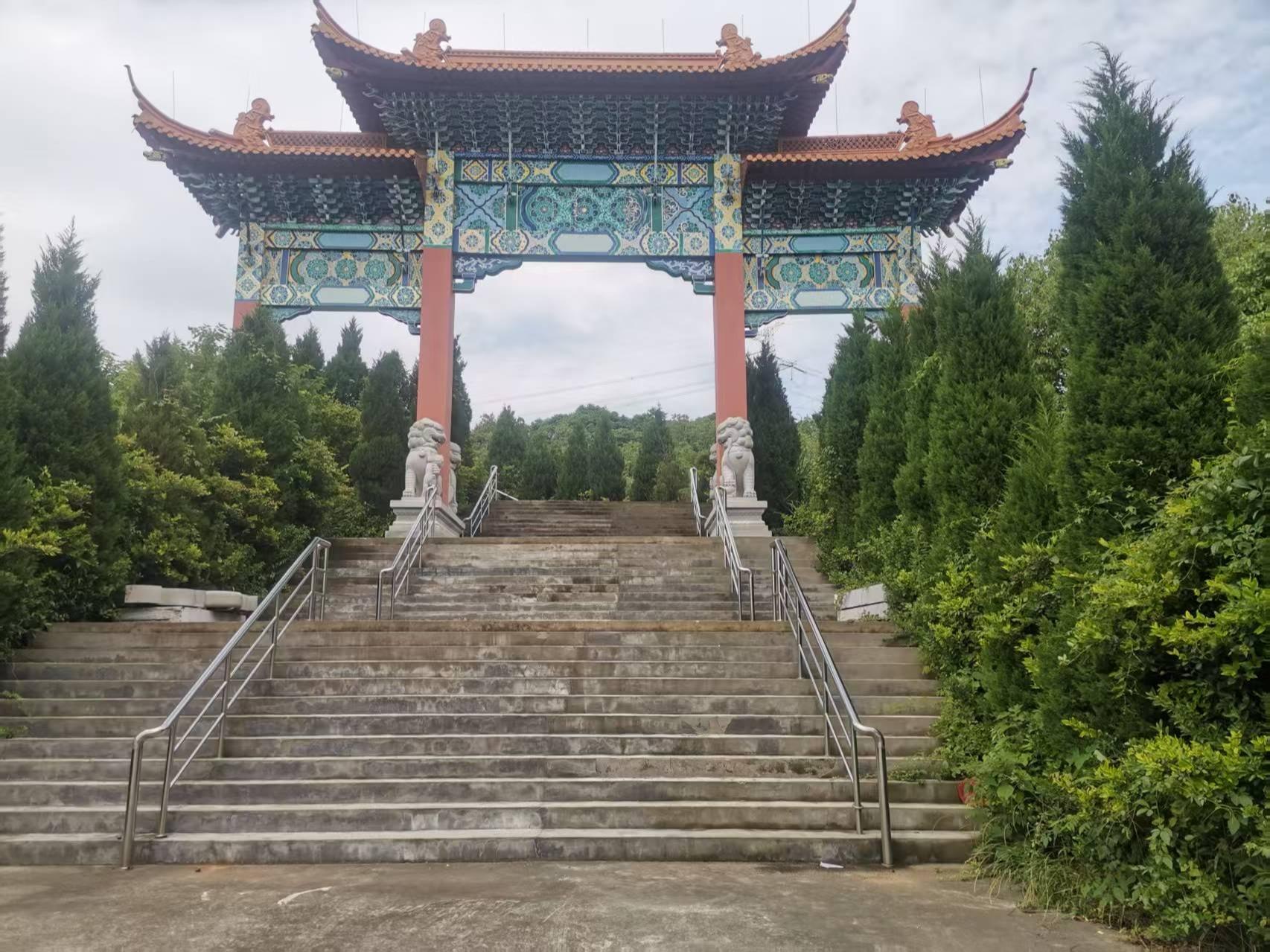 越城区鉴湖街道生态公墓园区图片