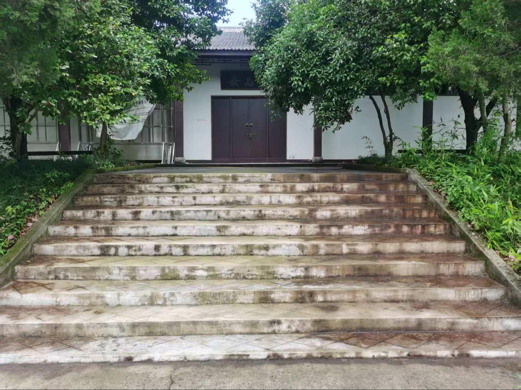 皋埠街道凤凰山安息堂园区图片