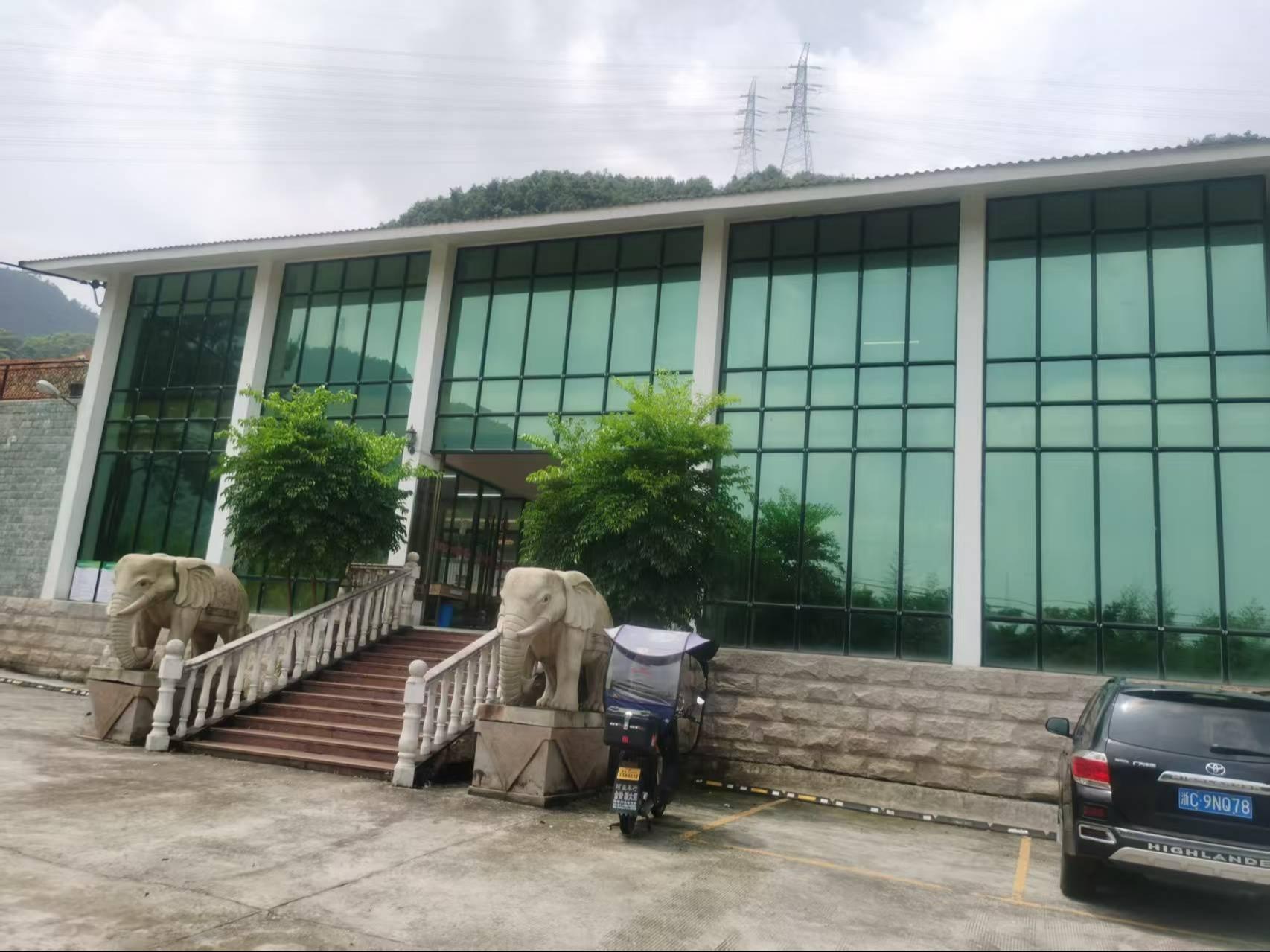 龙鹤山生态墓地