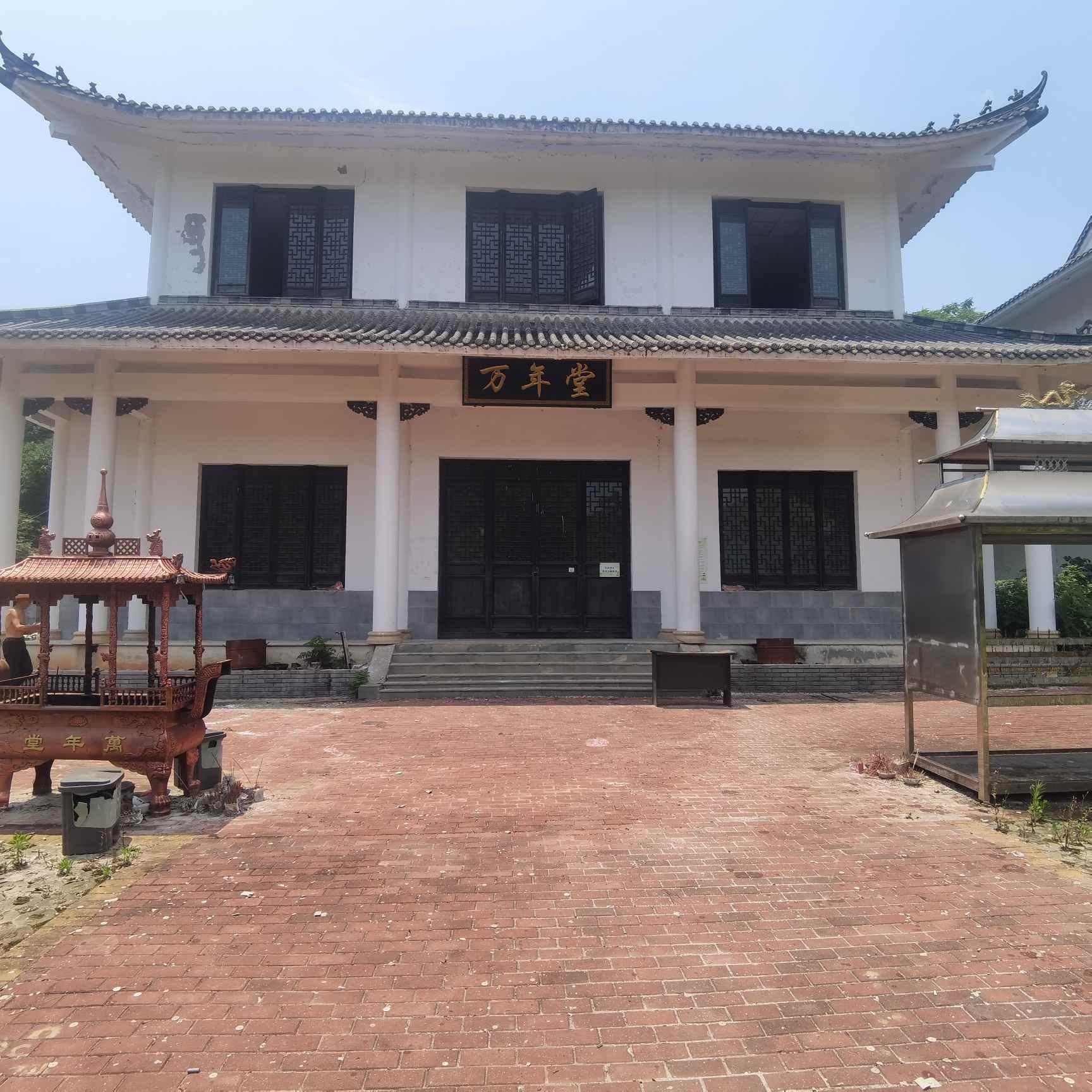 金华市兰溪市香溪镇施下村骨灰堂