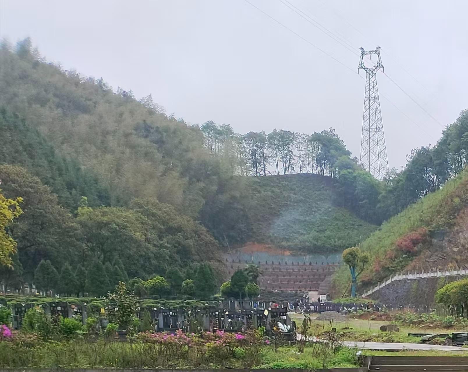 华埠镇华锋(骨灰堂)公墓园区图片