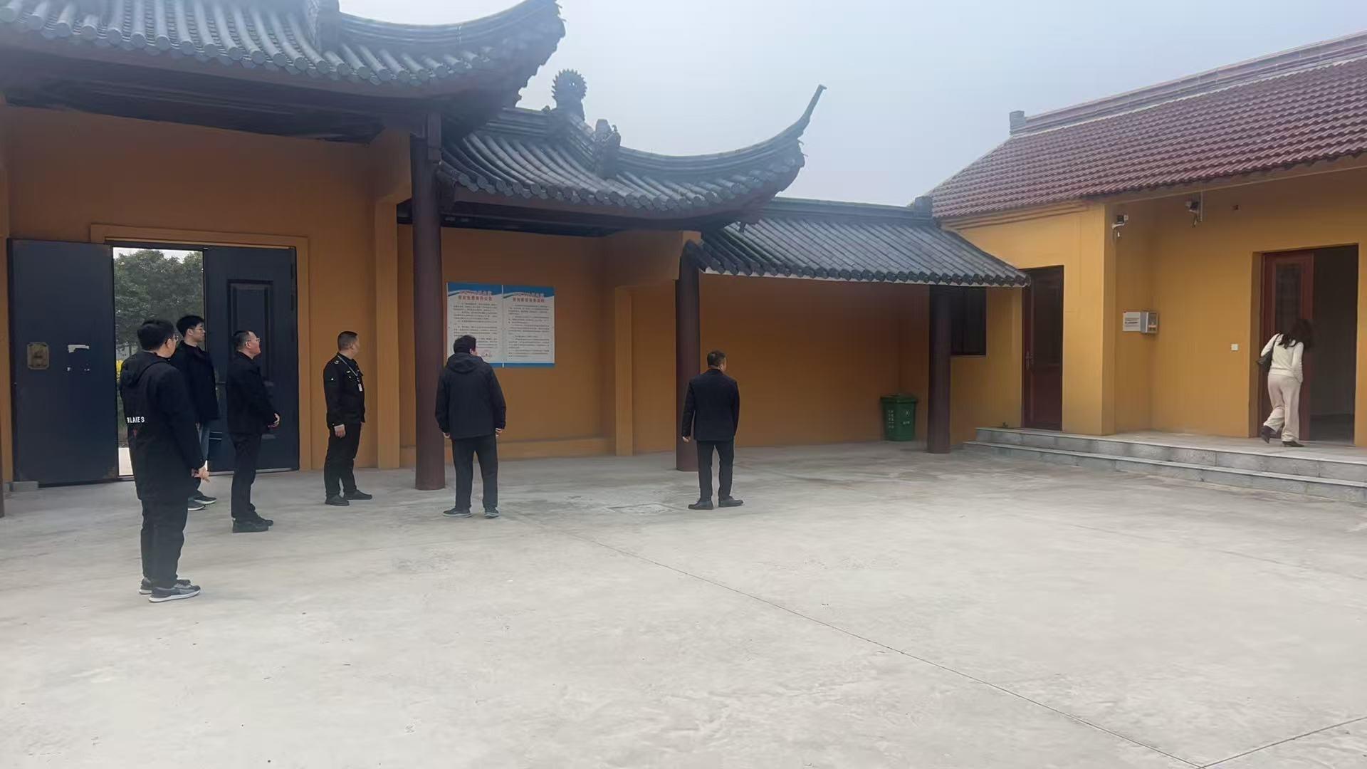 东台市唐洋镇人民纪念堂园区图片