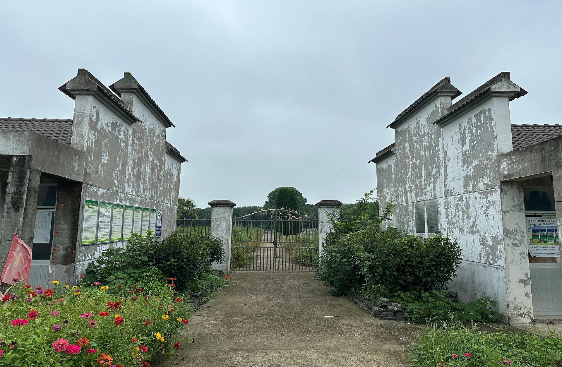 白龙荡公墓