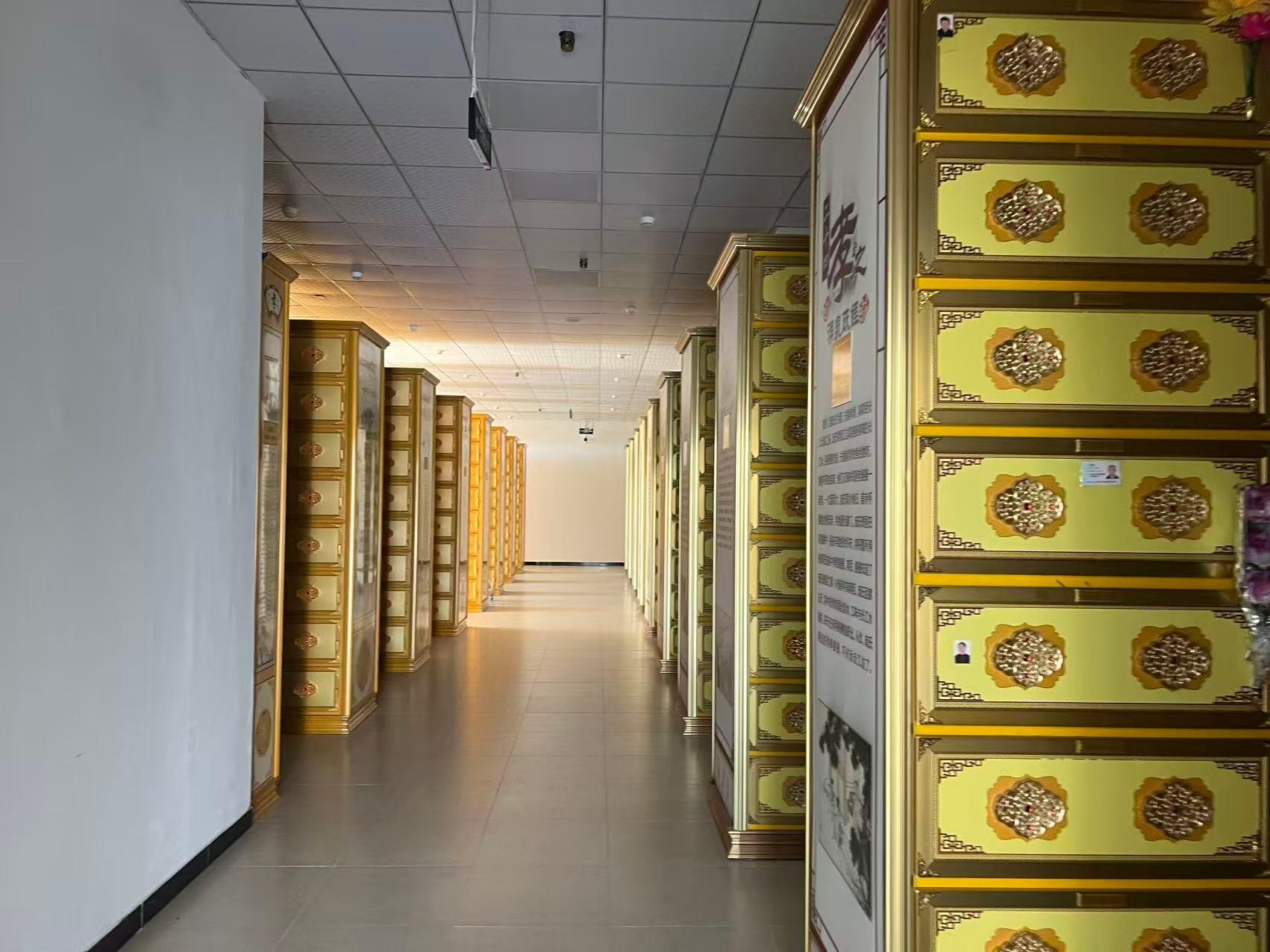 季山纪念堂园区图片