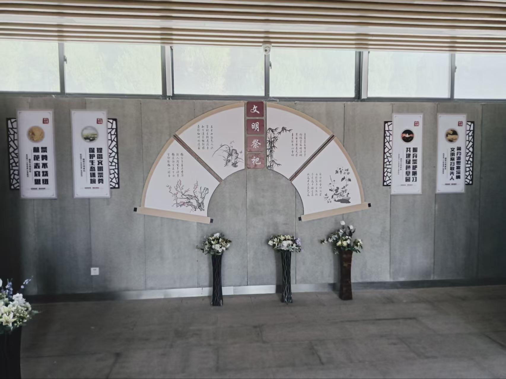 卧龙山纪念堂园区图片
