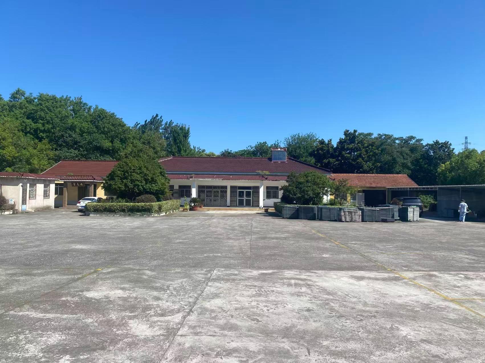 句容市宝华镇铜山公墓