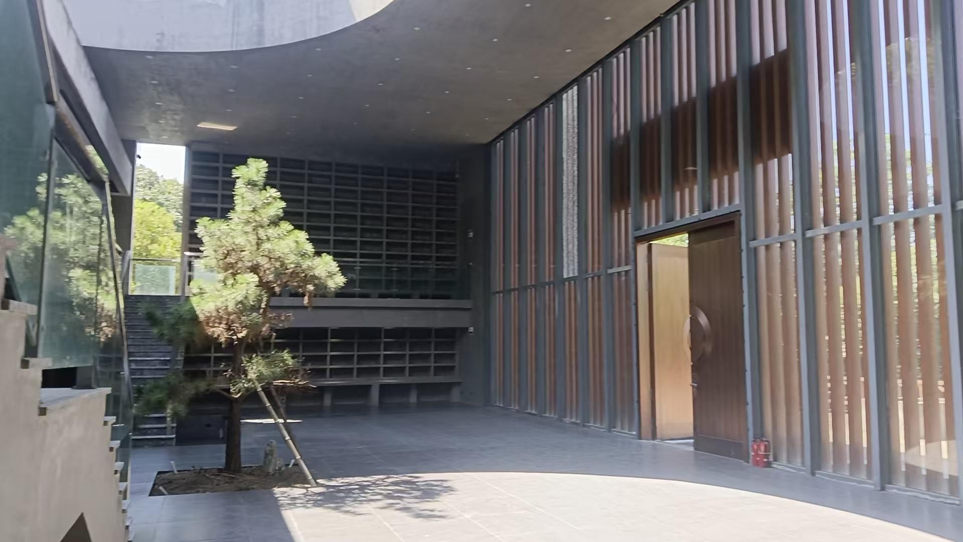 南京市江宁区汤山街道青林社区槐花洞公益灵堂