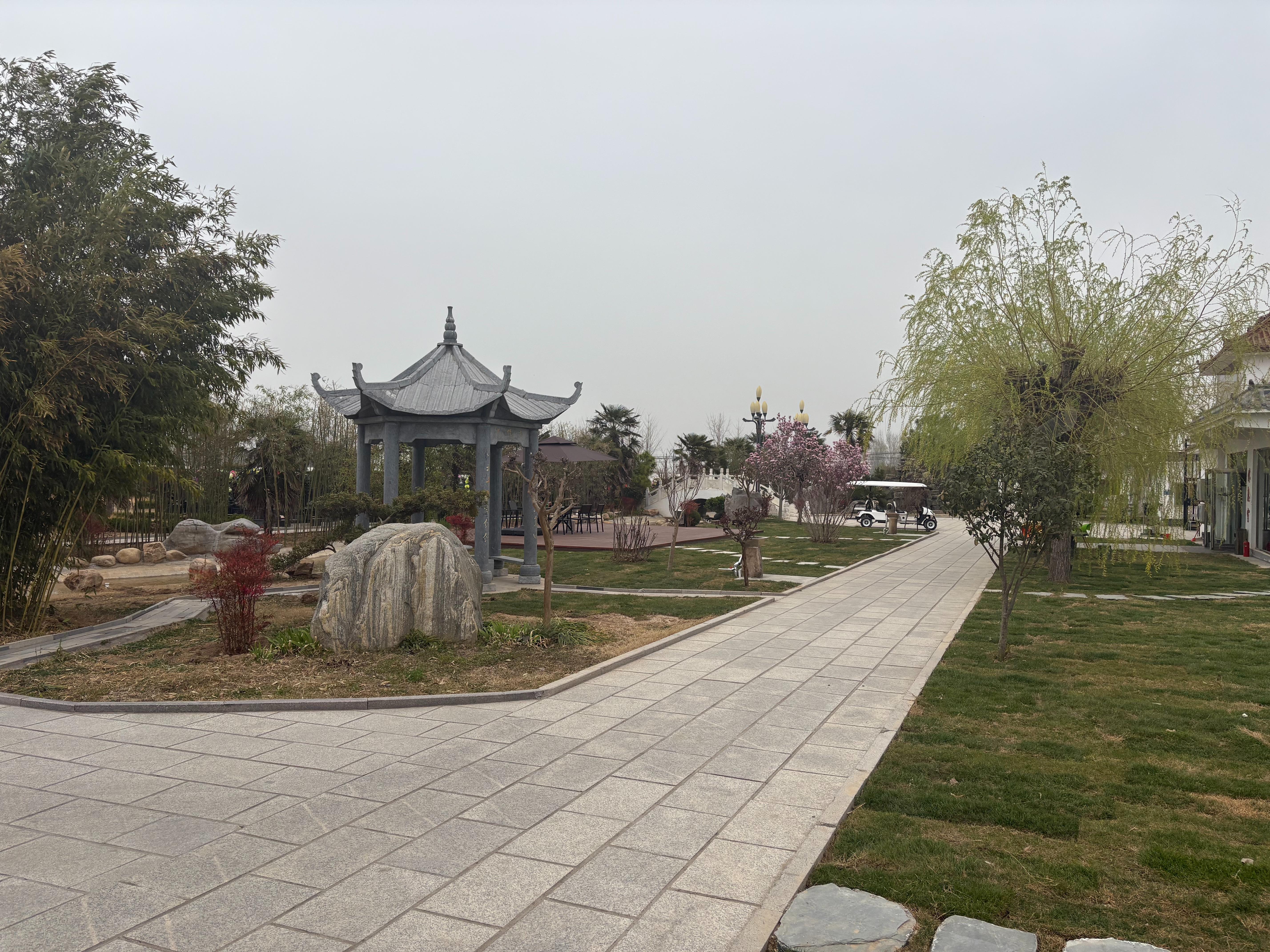 商丘市梁园区金陵公墓有限公司园区图片