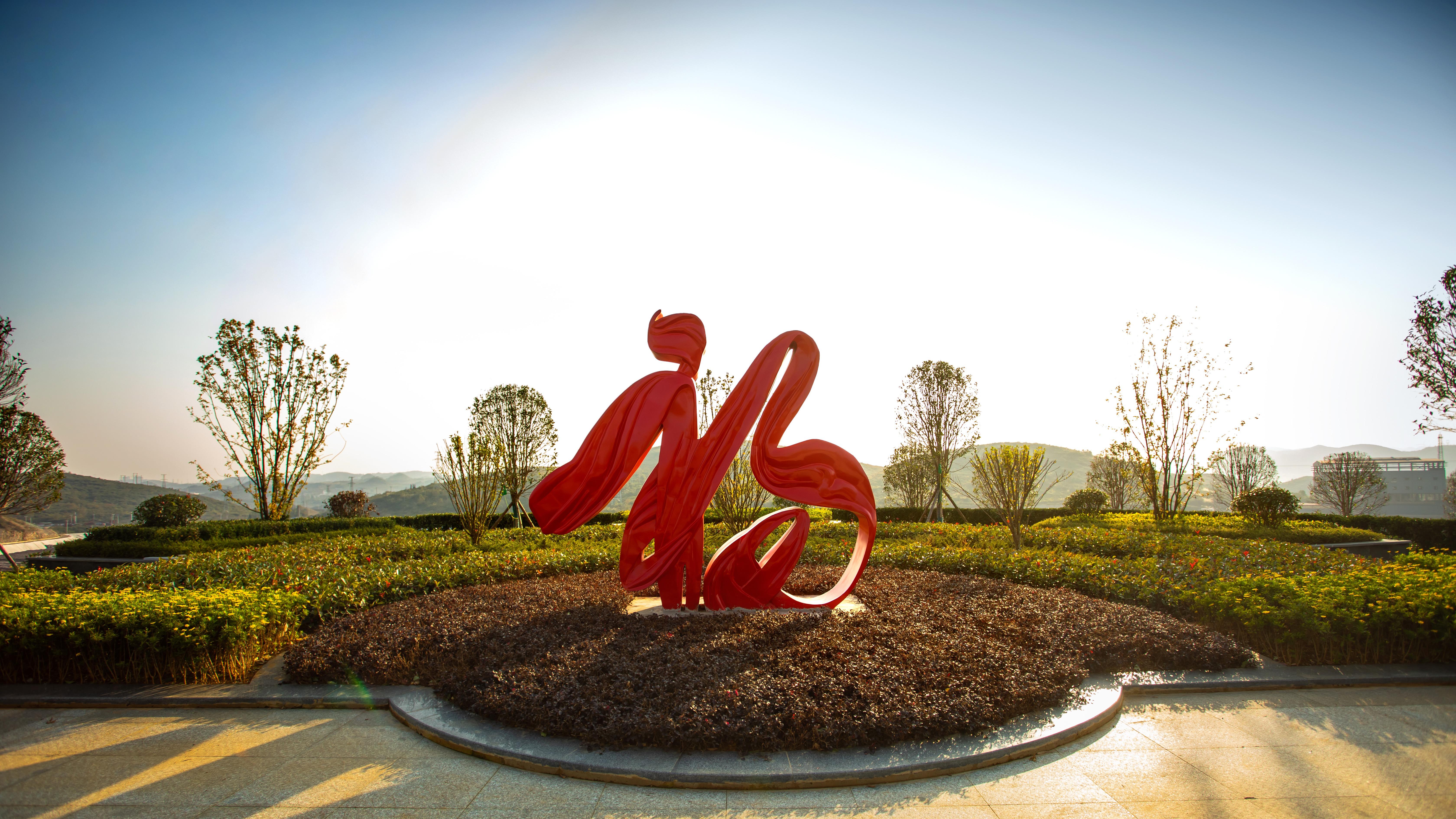 清镇市红枫置业投资艺术陵园有限公司园区图片