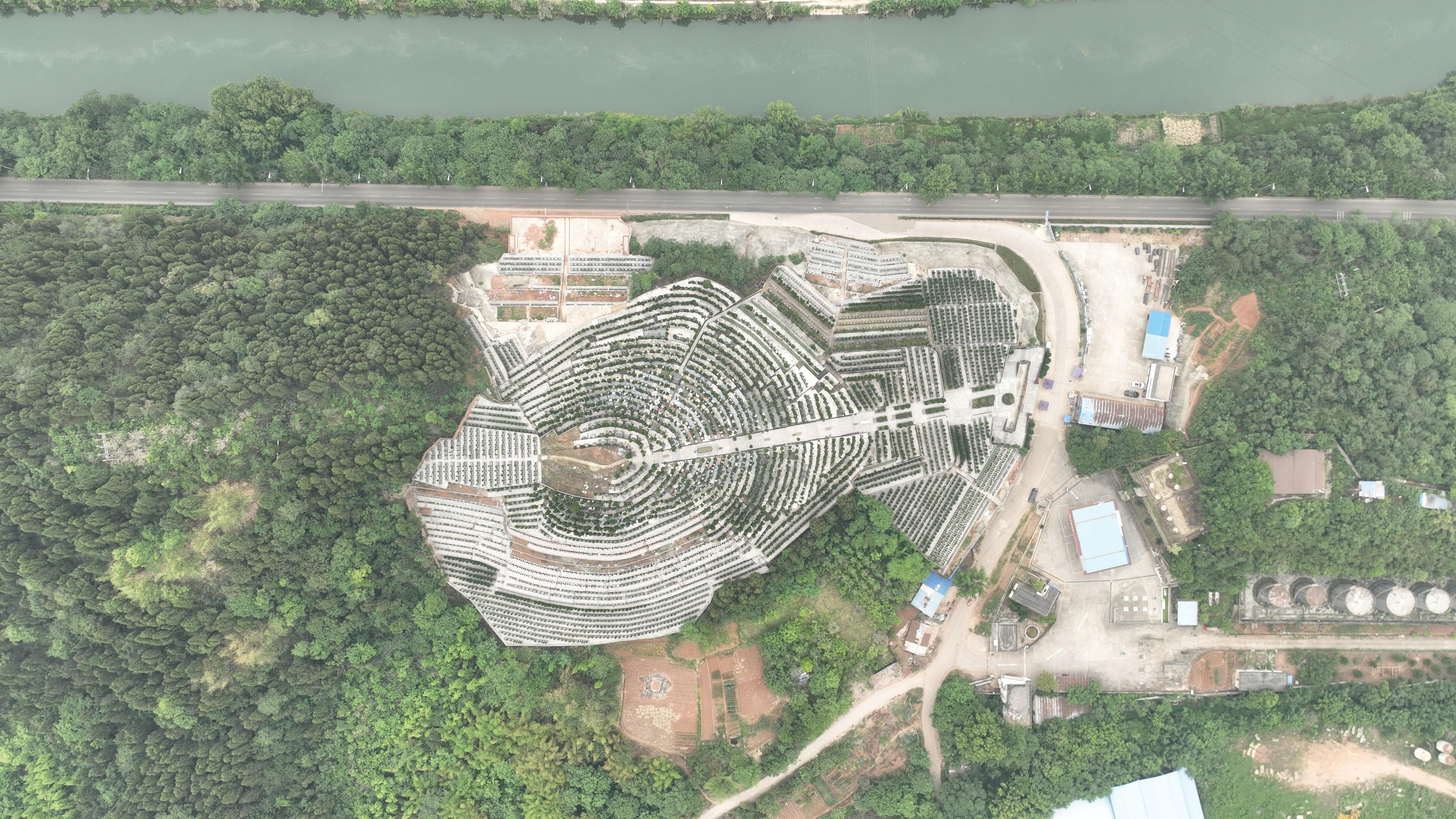 遂宁市天龙山公墓园区图片