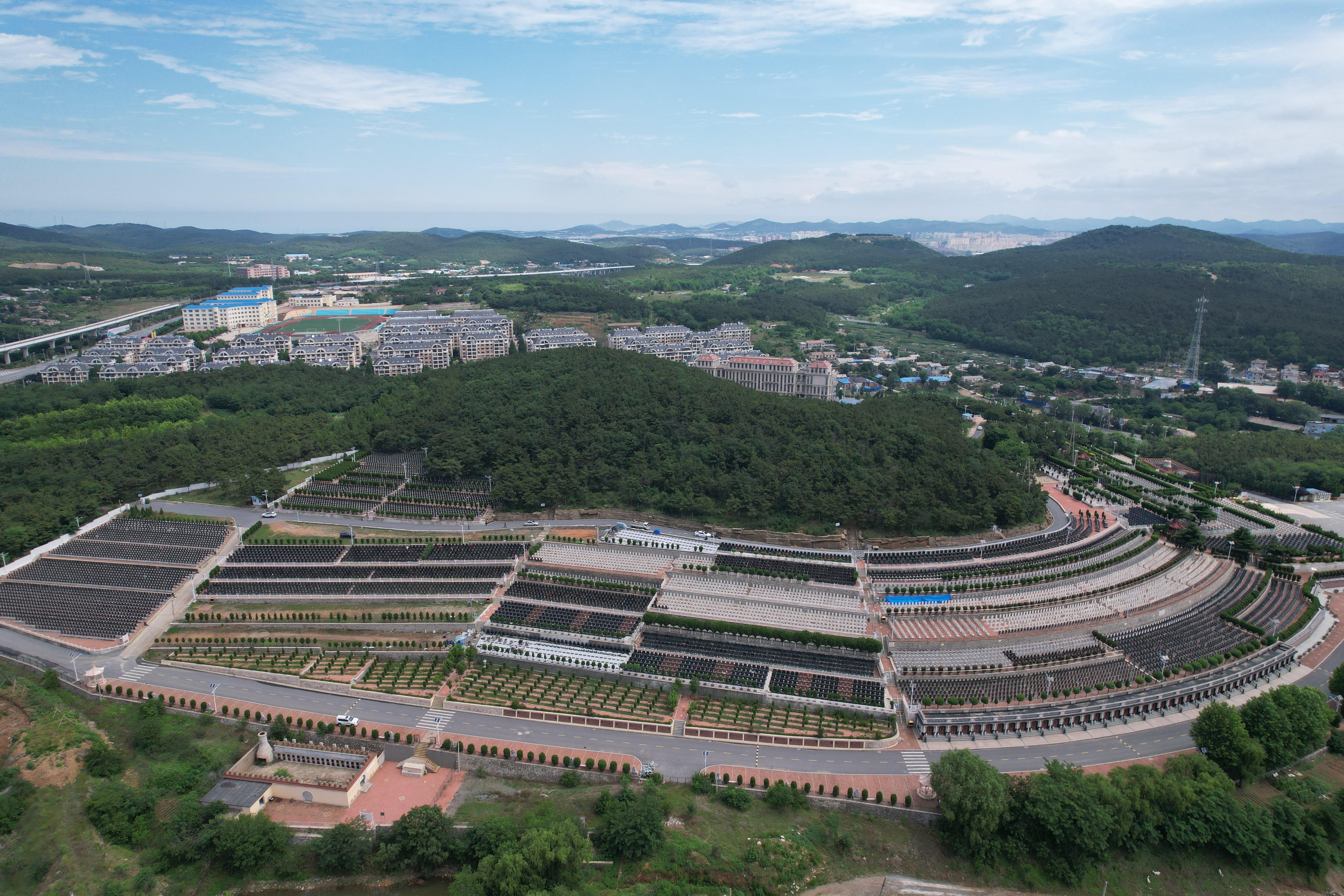 大连旅顺龙凤山墓园有限公司