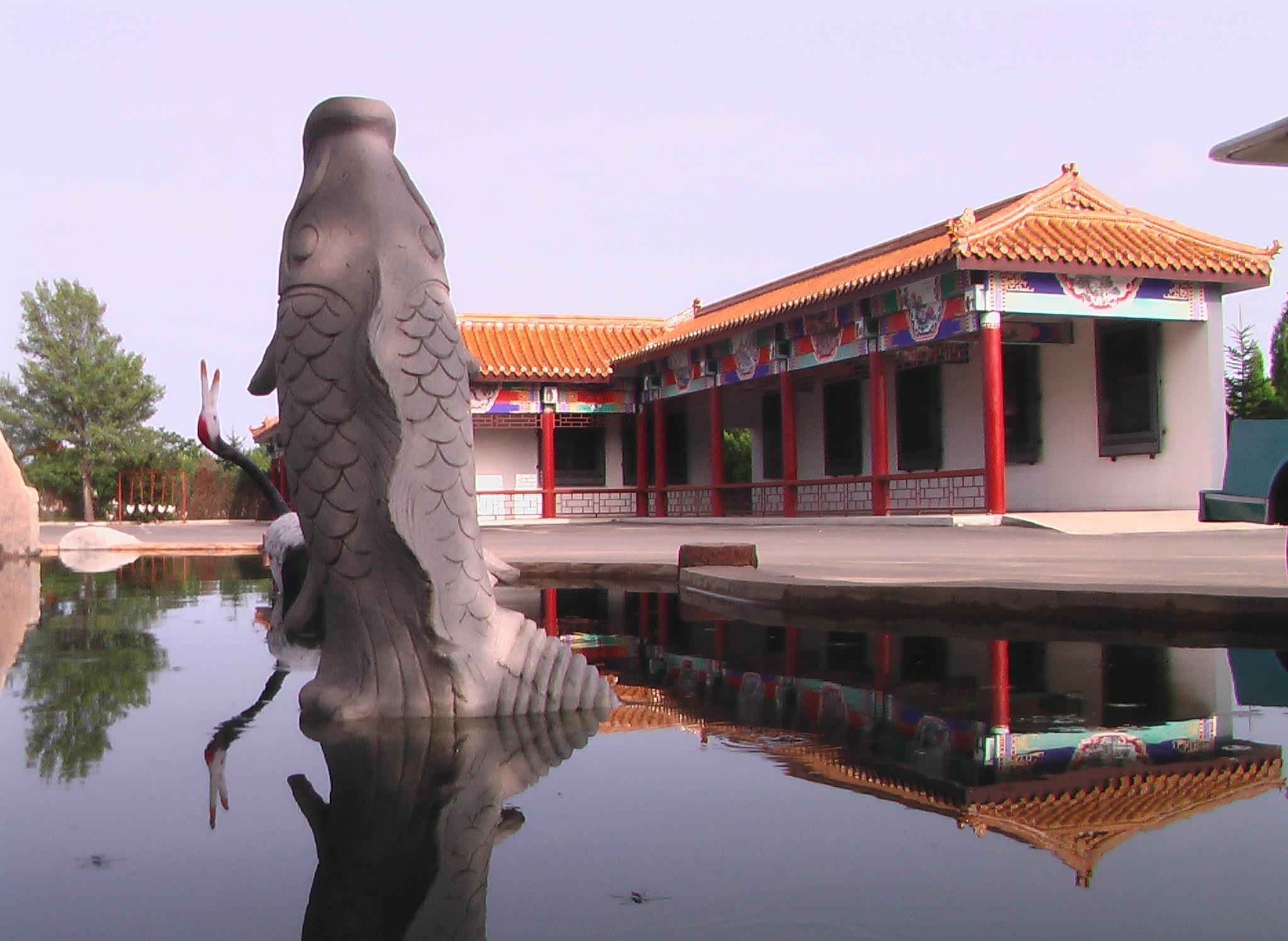 沈阳市卧龙墓园园区图片