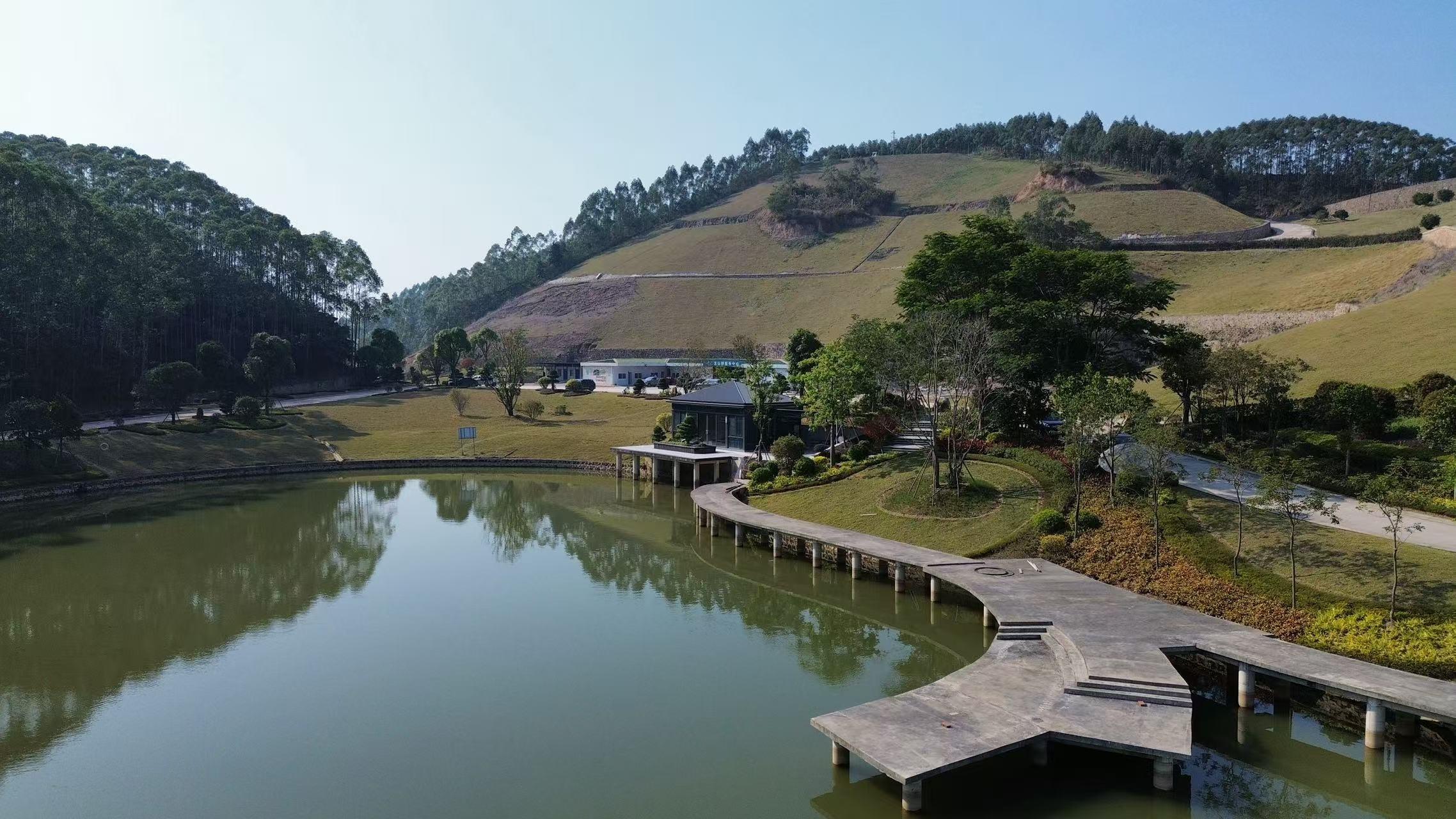 南宁龙山陵园园区图片