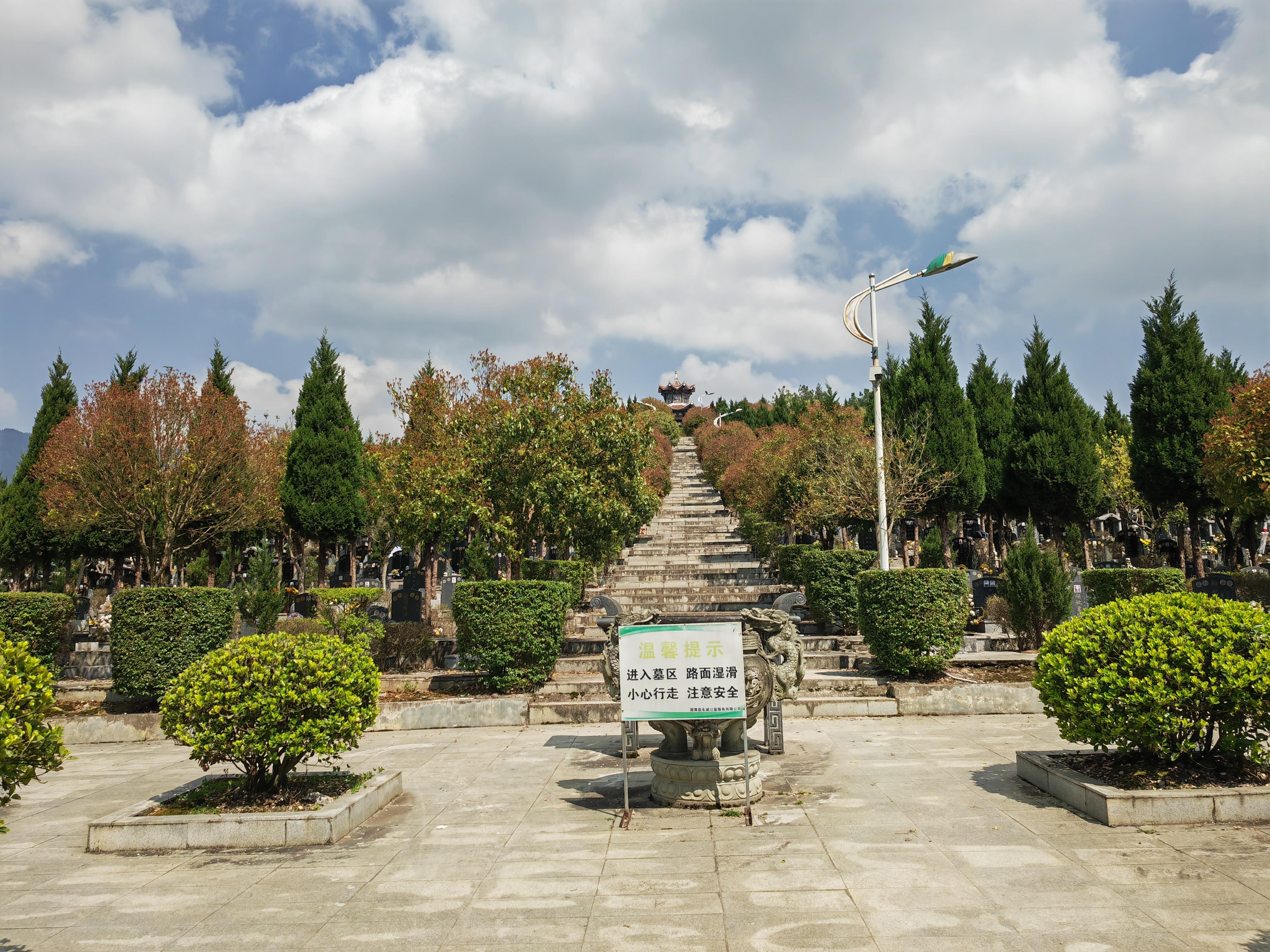 龙天园公墓园区图片