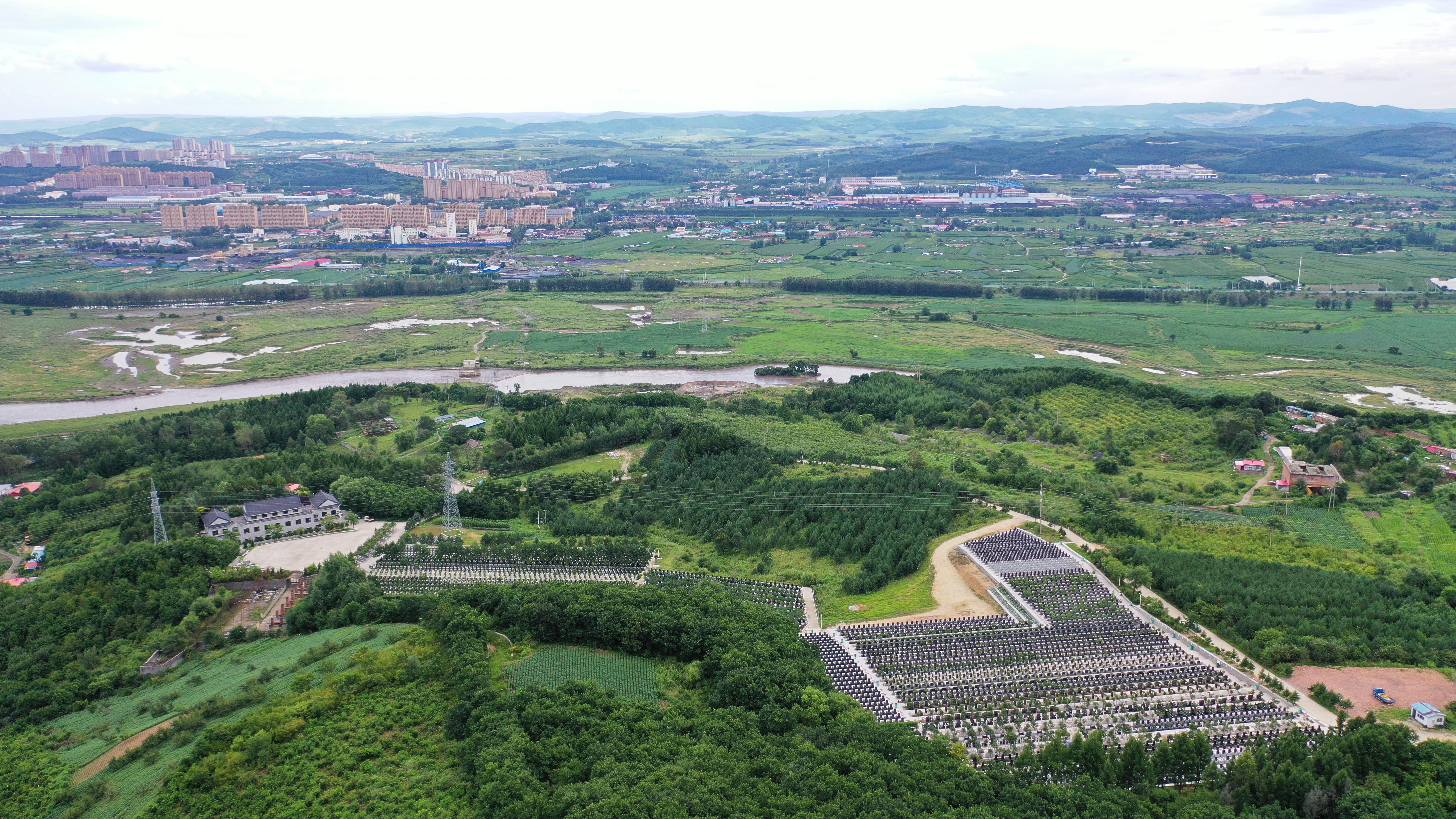鸡西市四龙山公墓有限公司