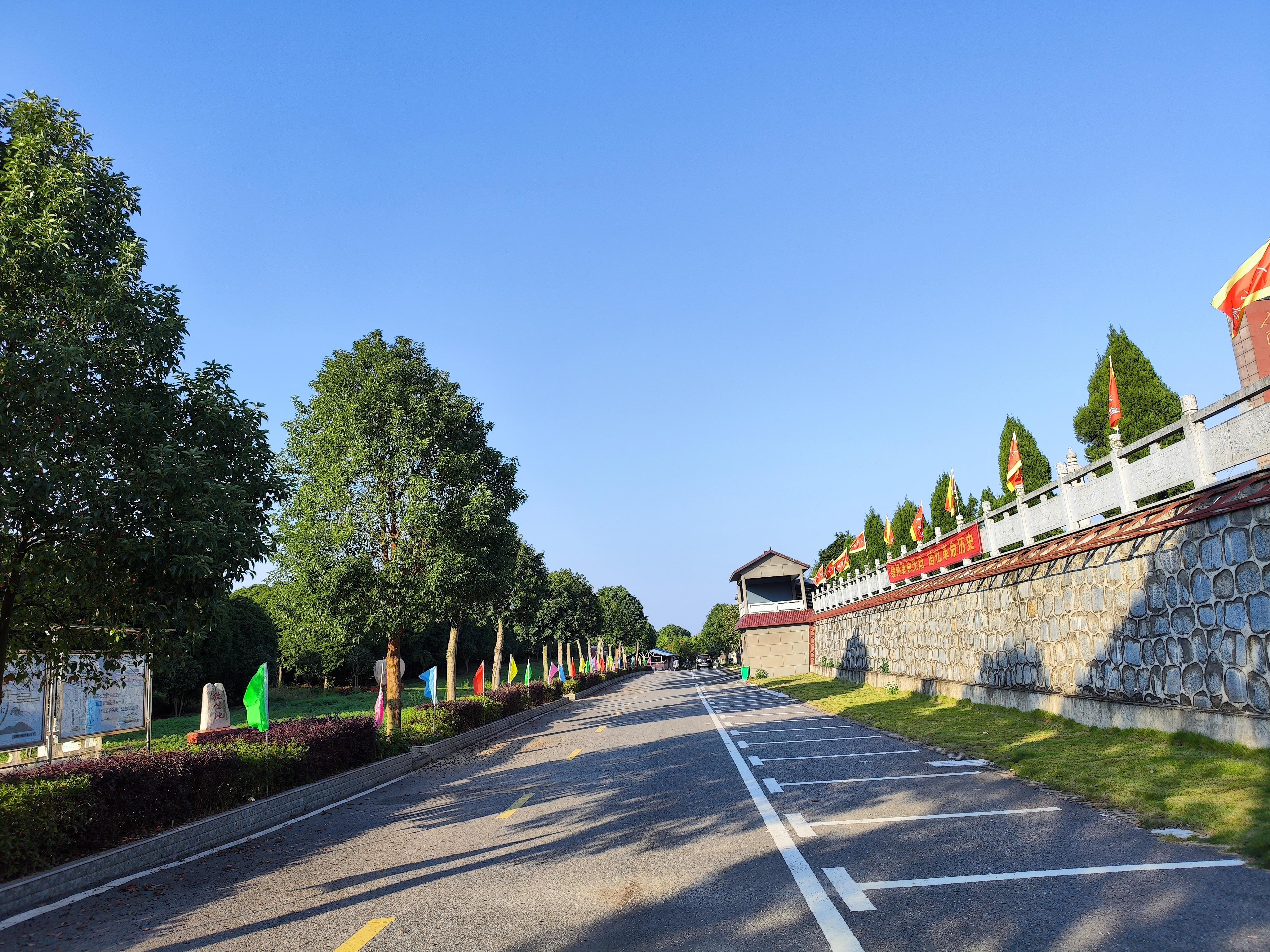 岳阳德业陵园有限公司园区图片