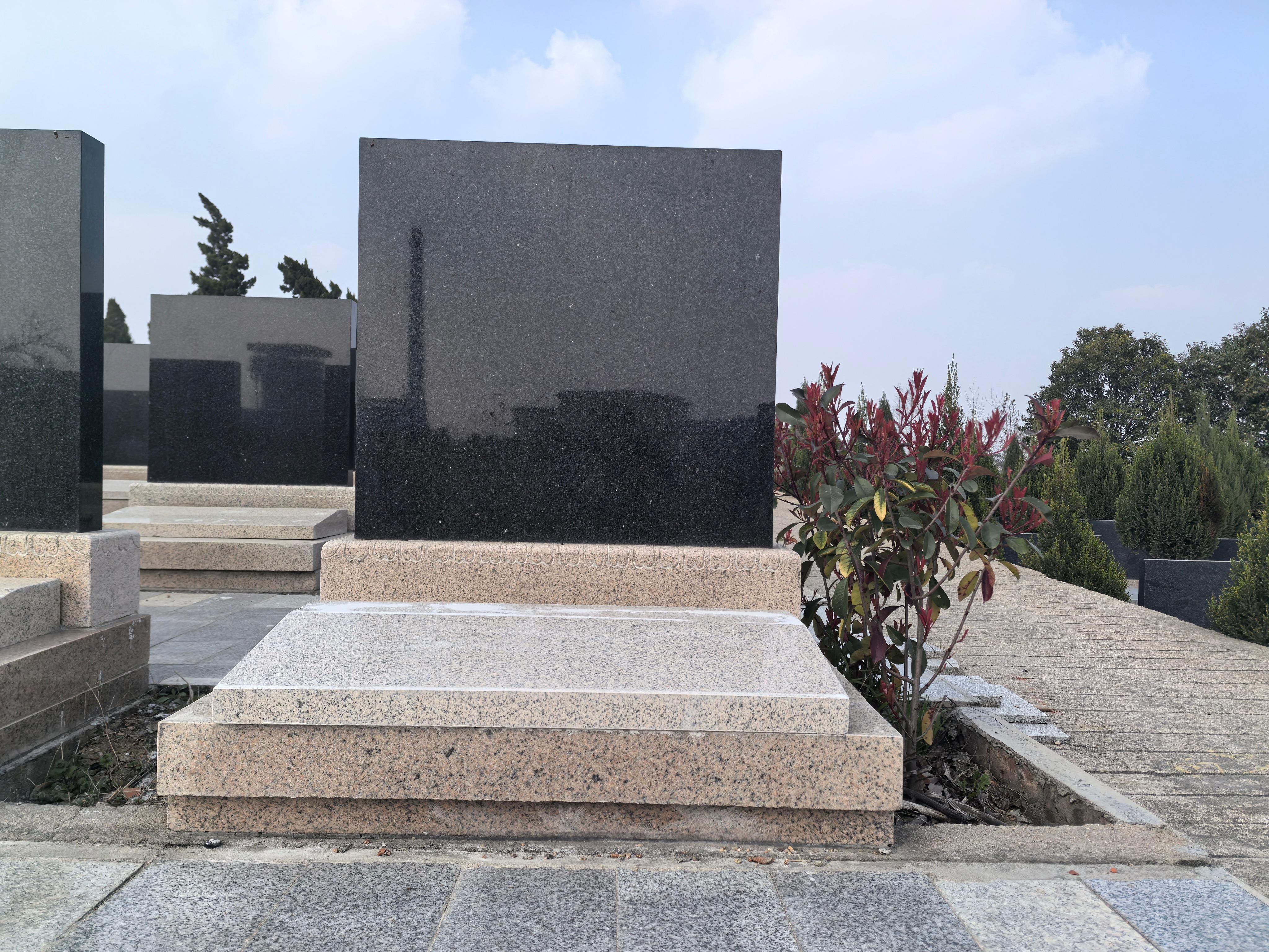 罗山县福山陵园园区图片