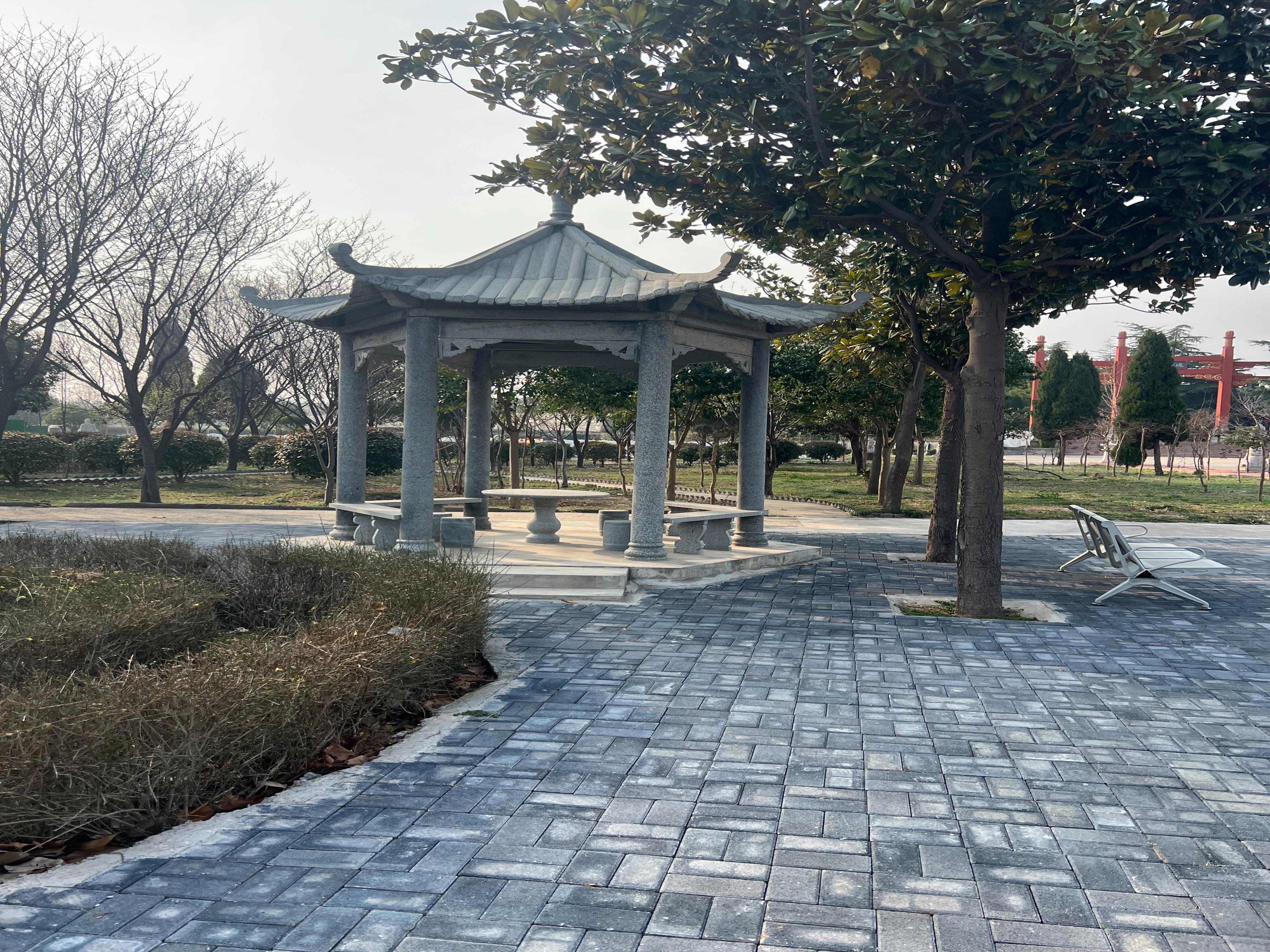 洛阳市宝山陵园有限公司园区图片
