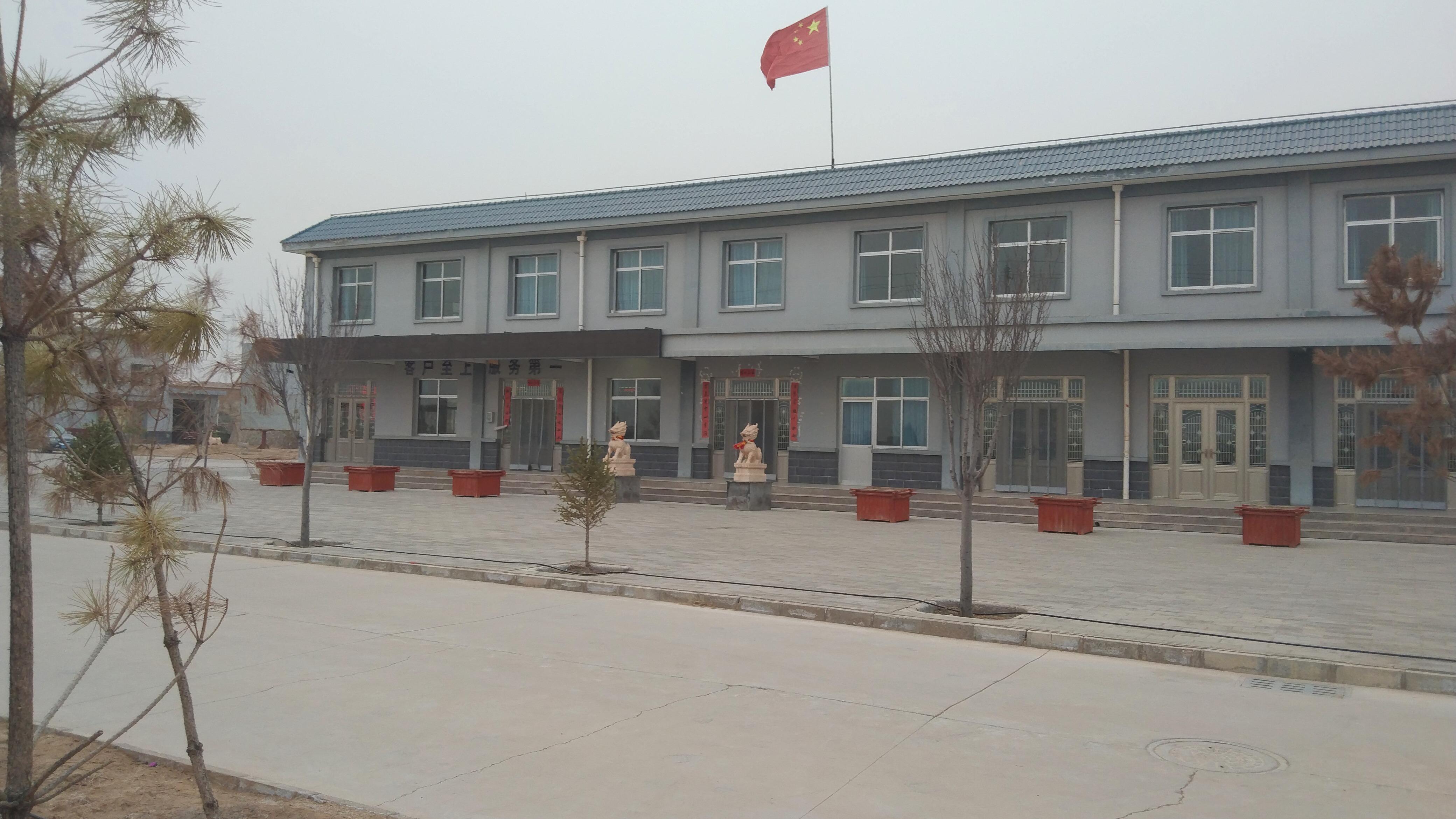 盘龙山公墓园区图片