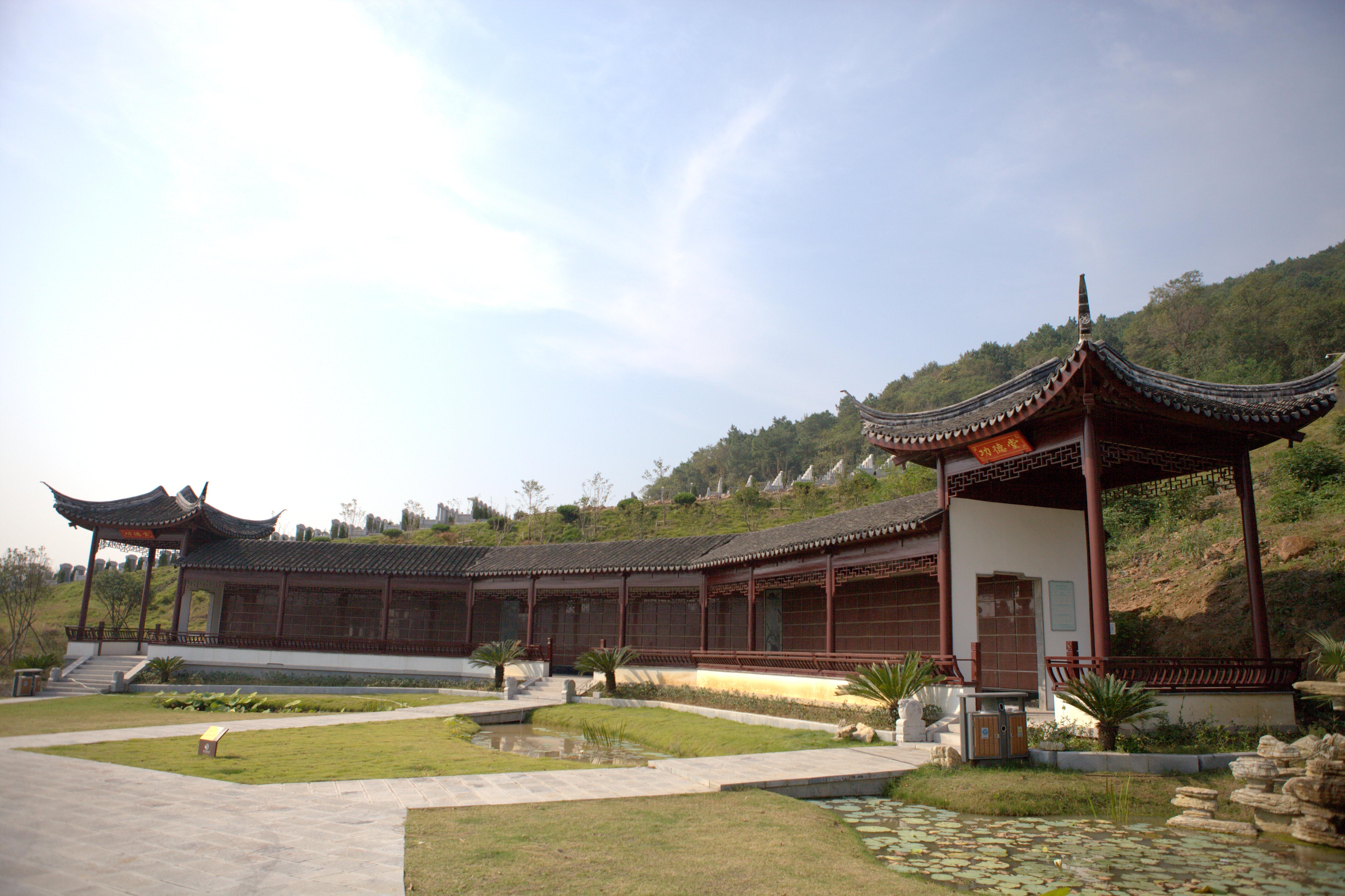 葛羊山陵园园区图片