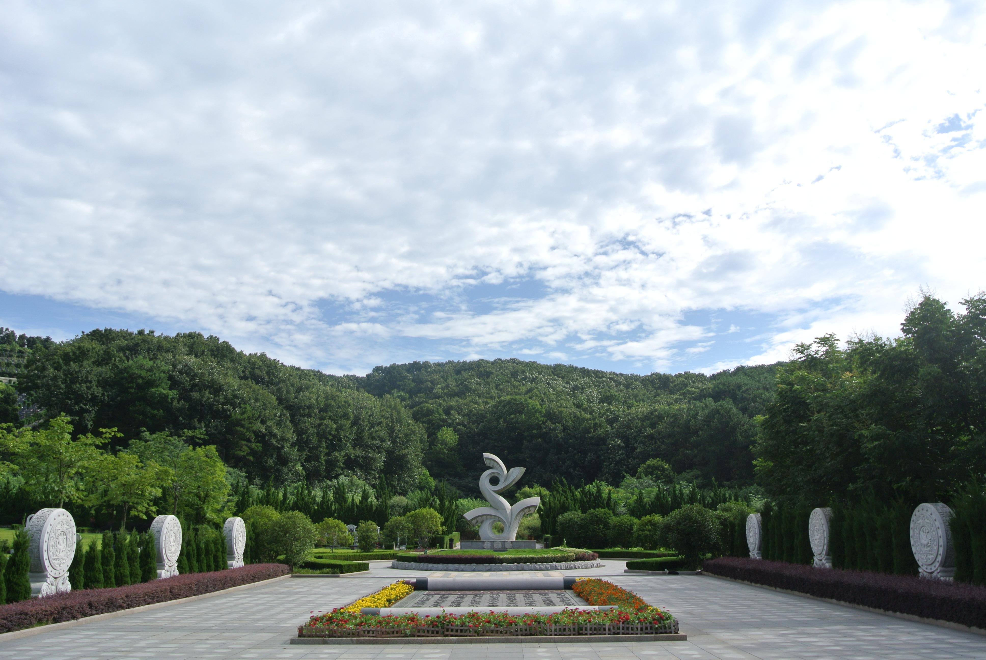 湖北省武汉市玉笋山陵园管理中心园区图片