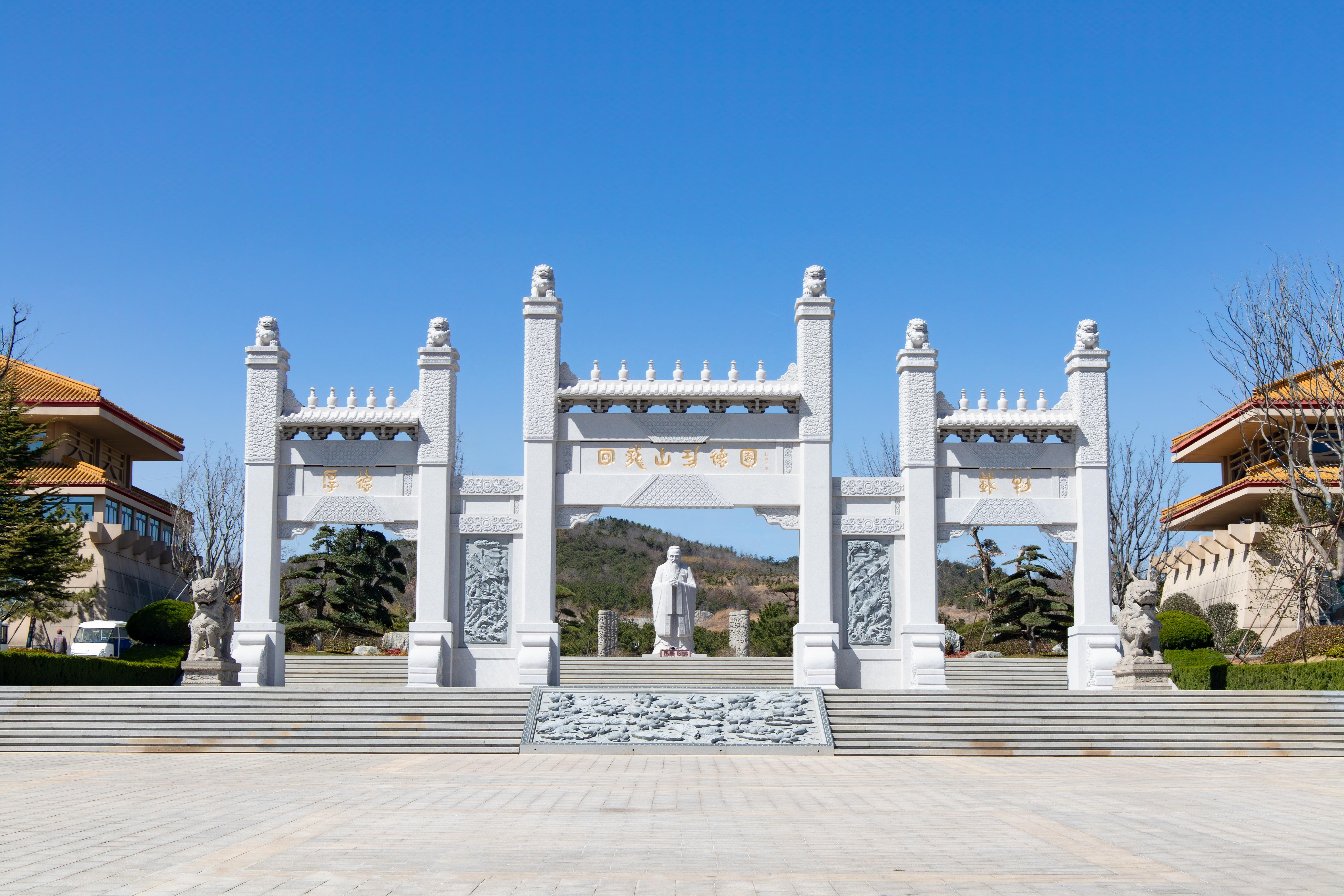 烟台回龙山功德园公墓有限公司园区图片