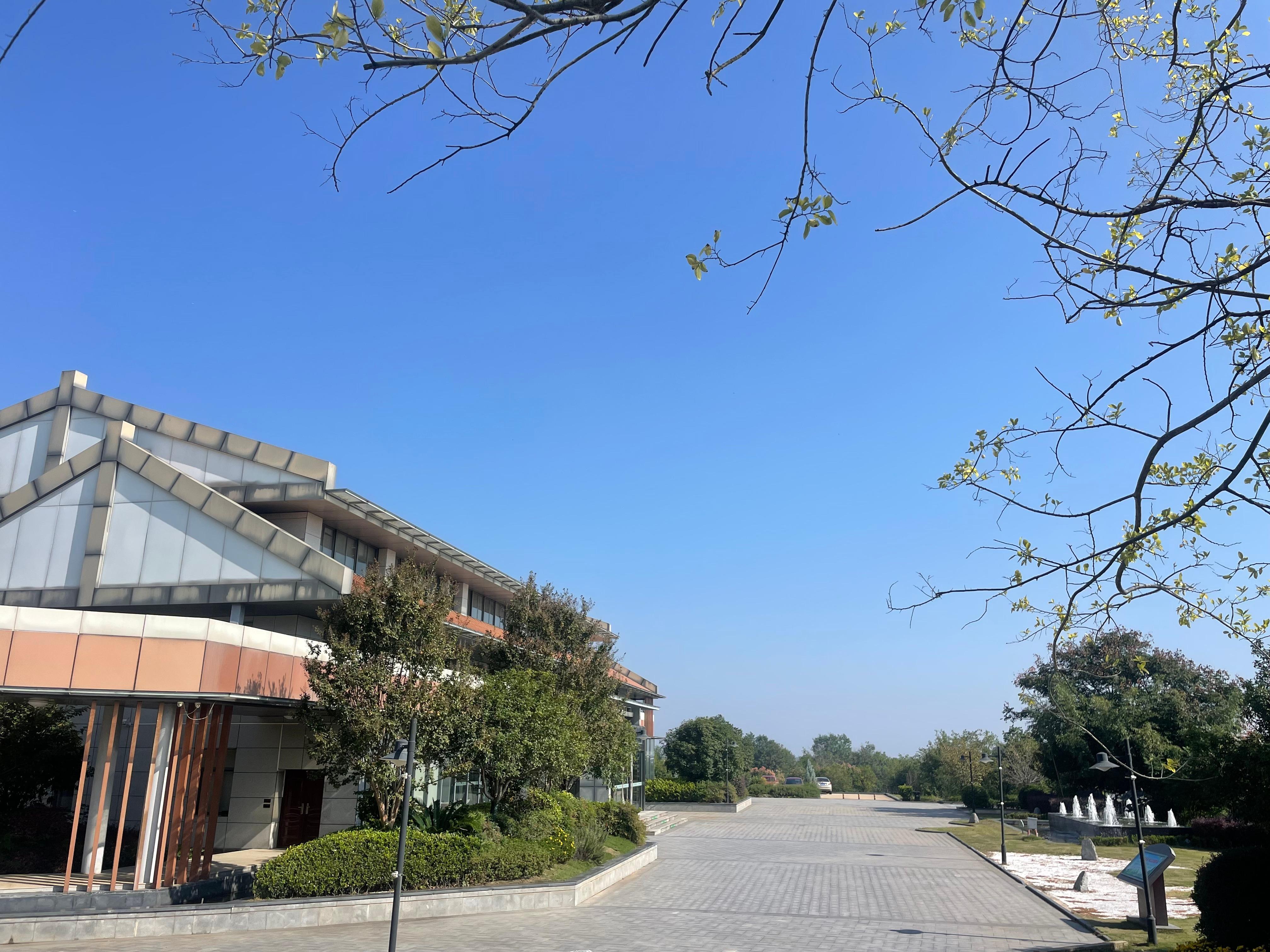 万福净土陵园园区图片