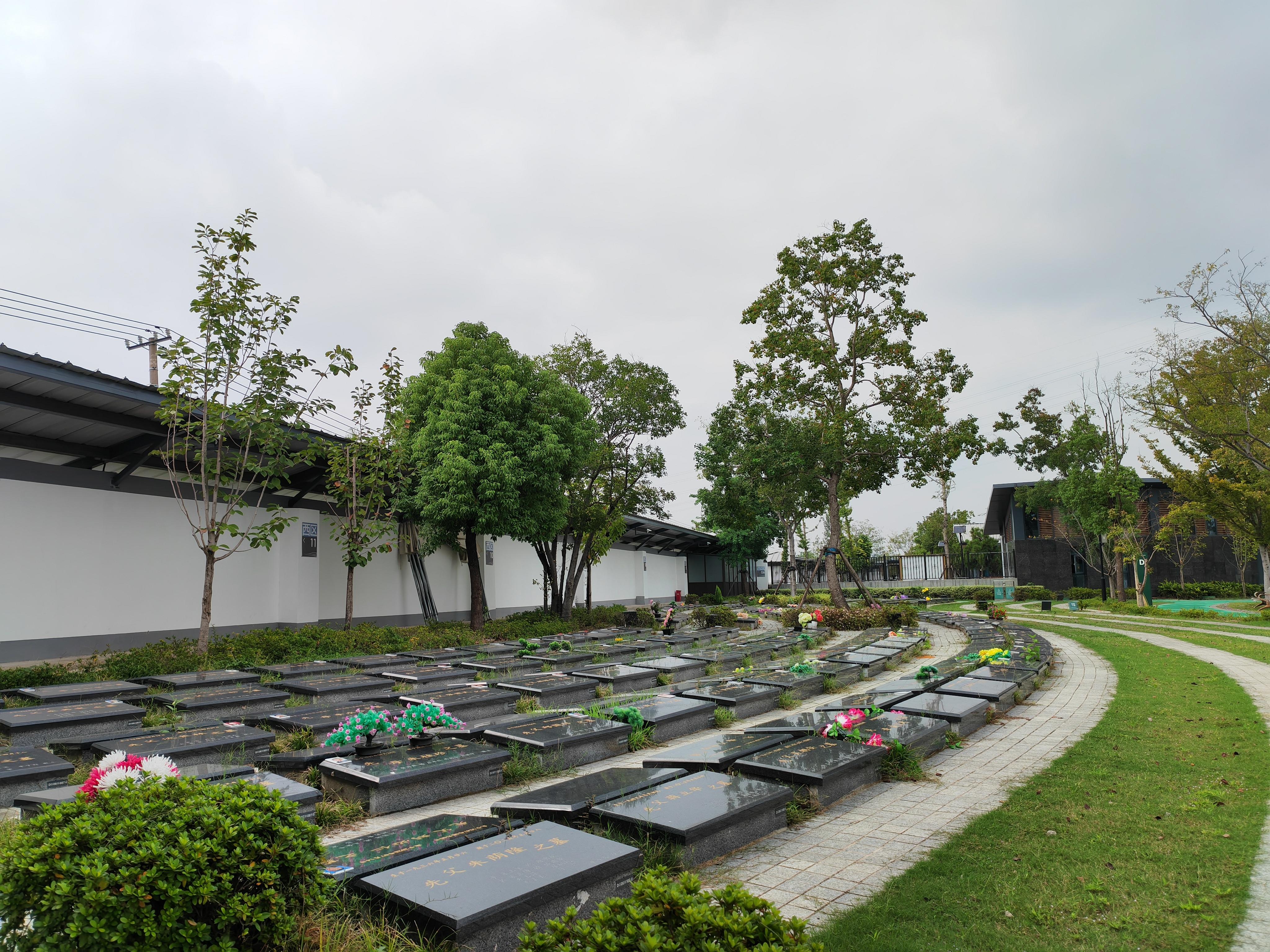广陵区区级城市公益性公墓园区图片