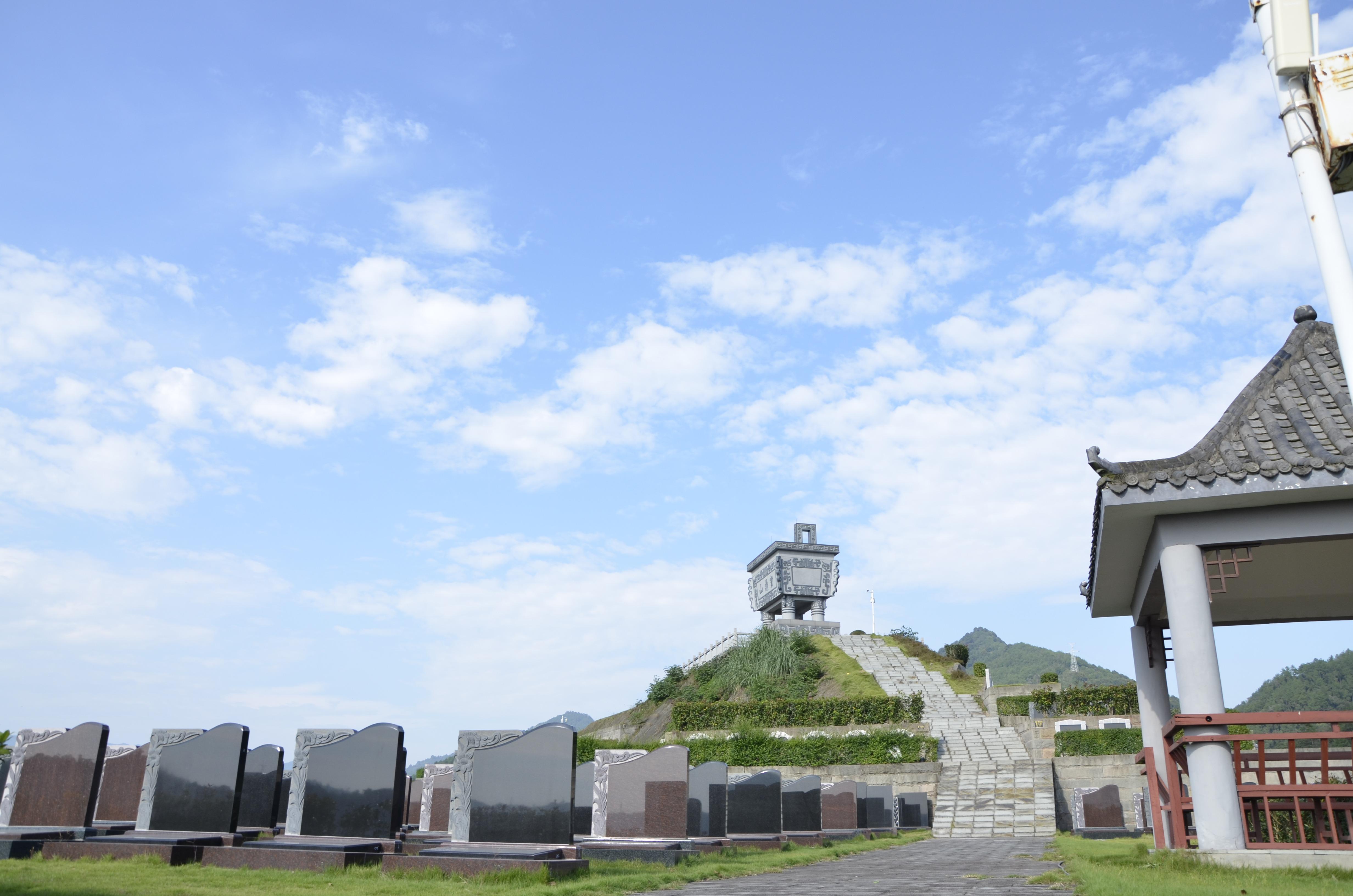 涪陵区宝鼎山陵园园区图片