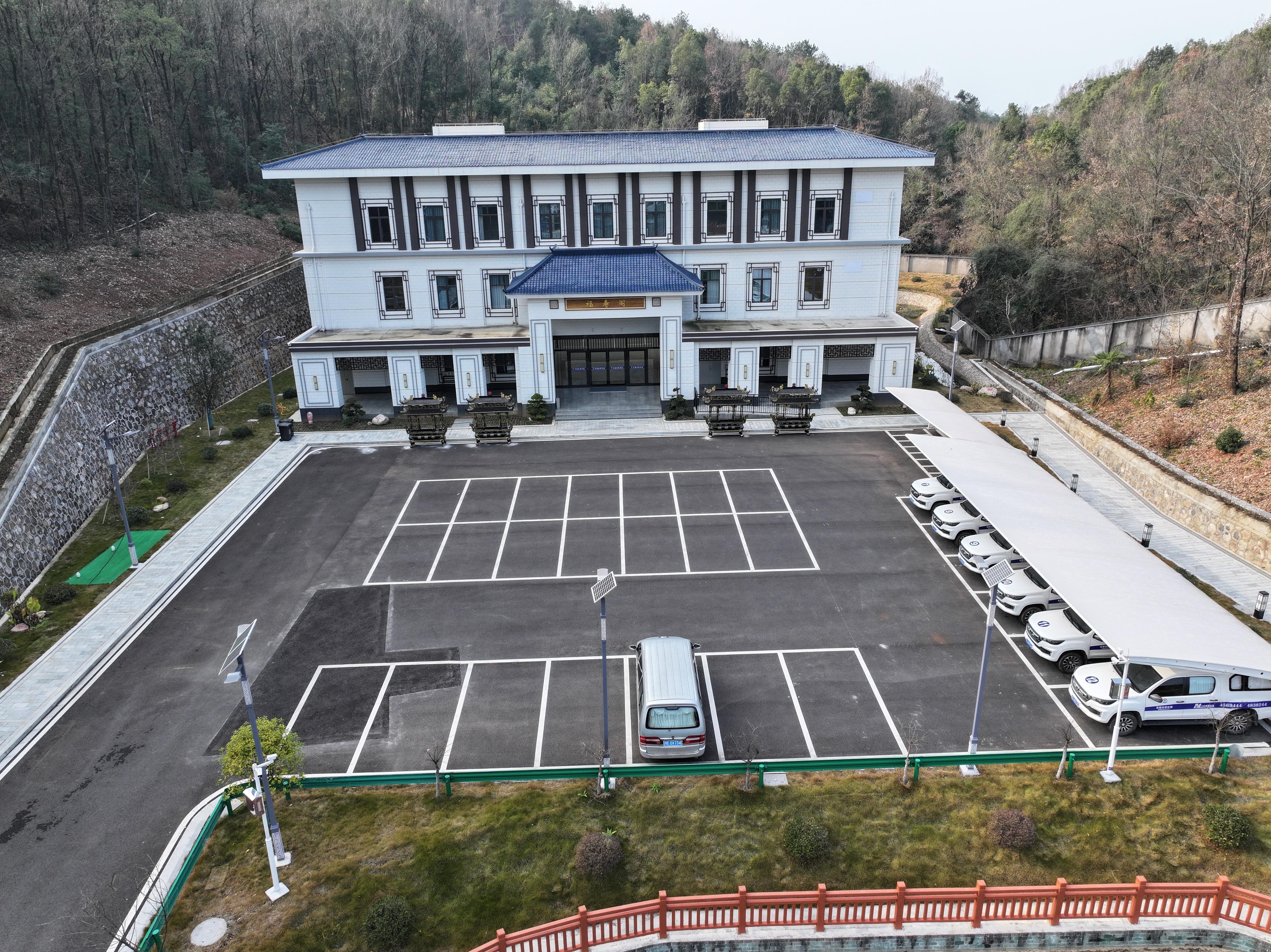 宜都市公益性骨灰堂园区图片
