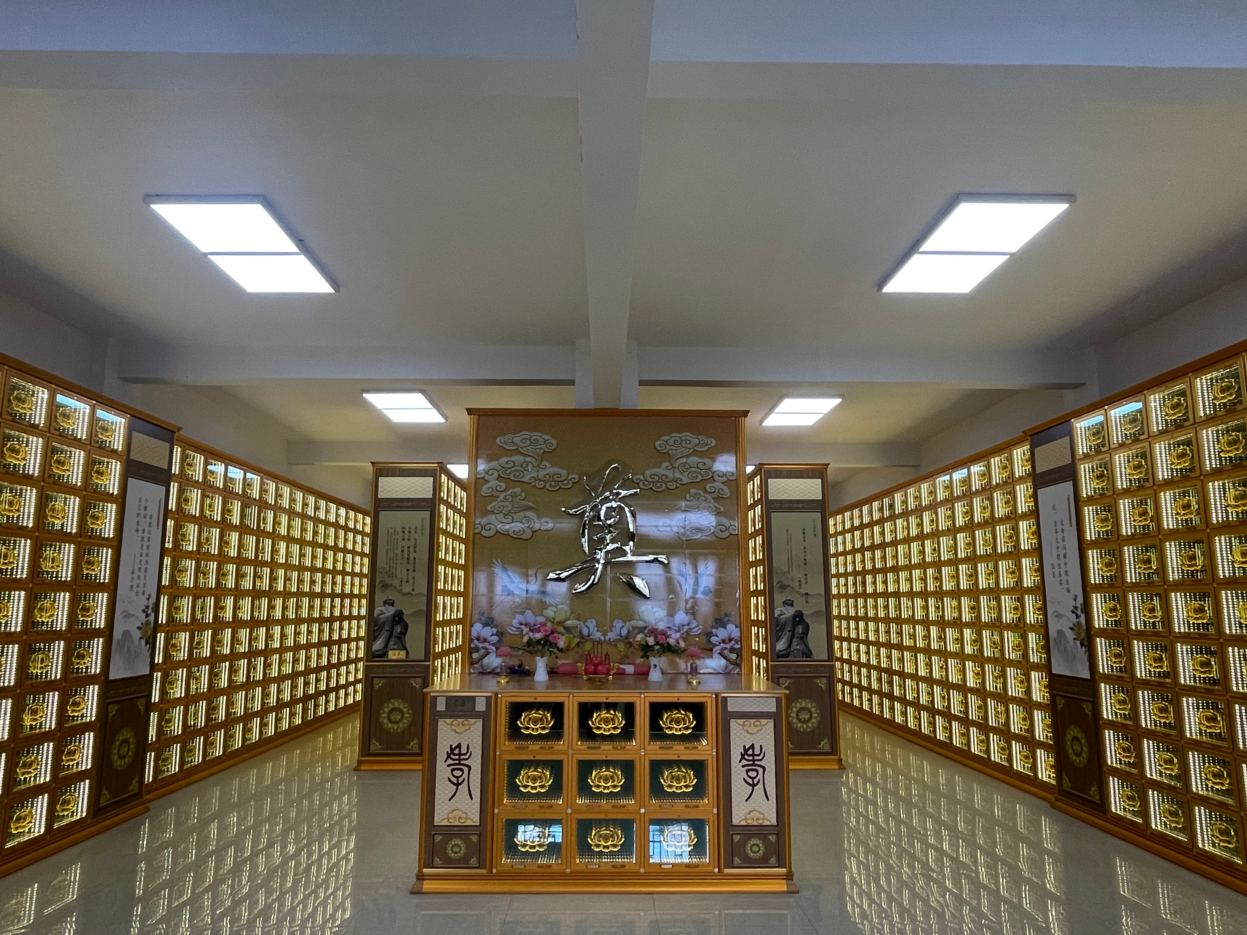 乐山市五通桥区公益性骨灰堂园区图片