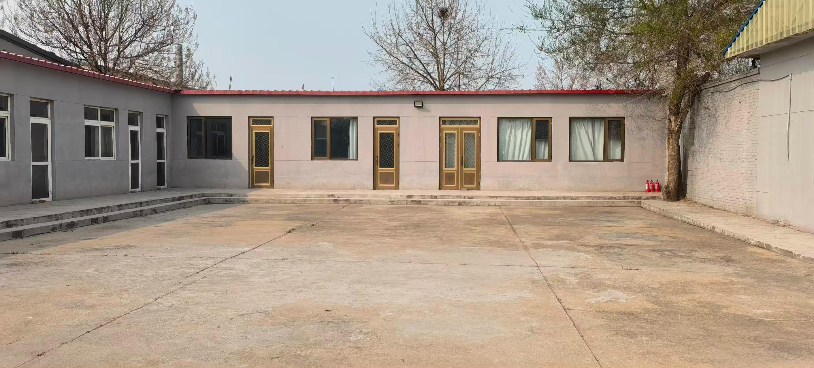 蔡台村骨灰堂园区图片