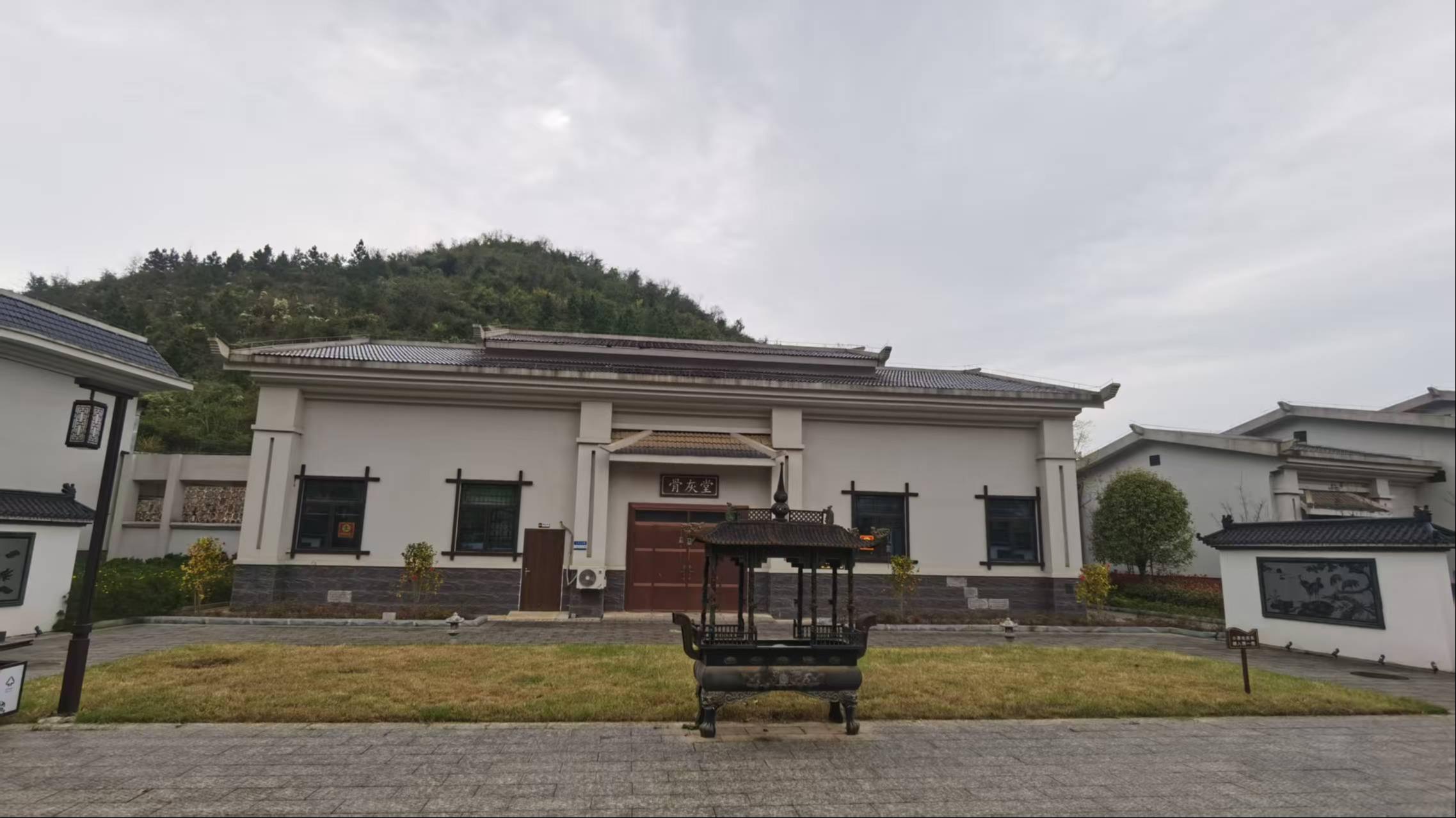 桑植百孝殡葬服务有限公司(骨灰堂)园区图片