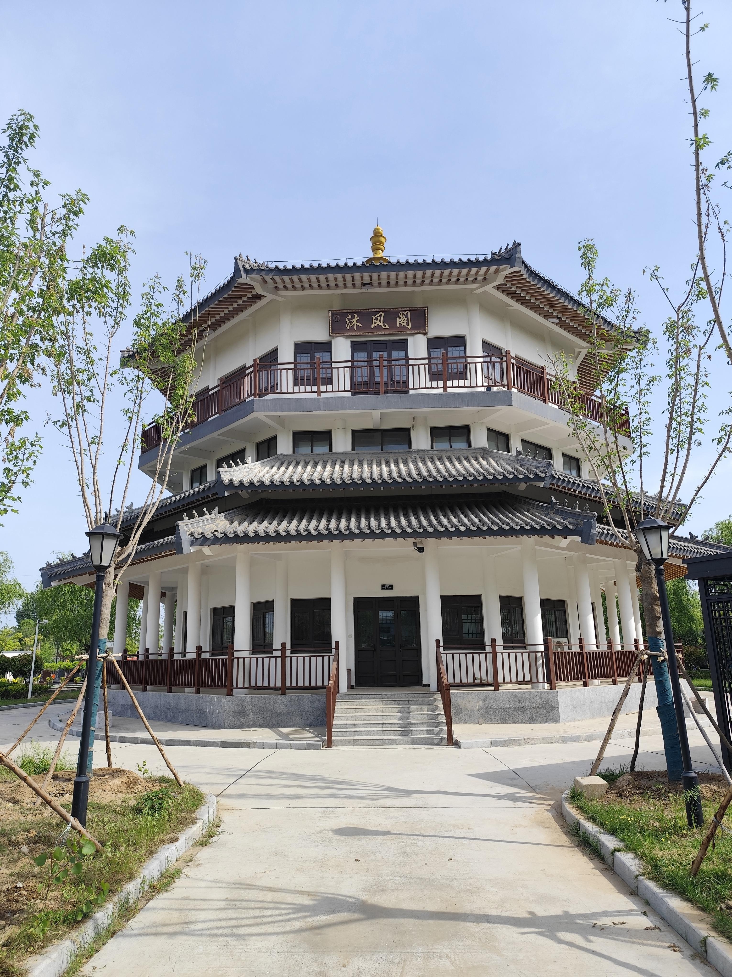 漯河市卧龙生态殡葬服务园