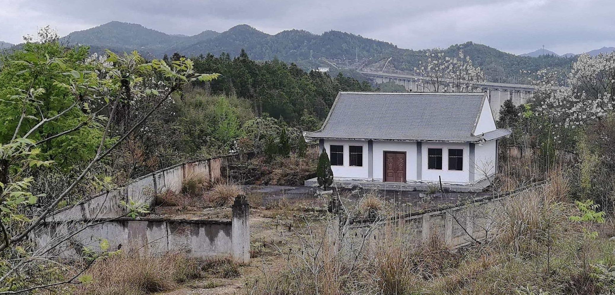 赣县区田村镇社大骨灰堂