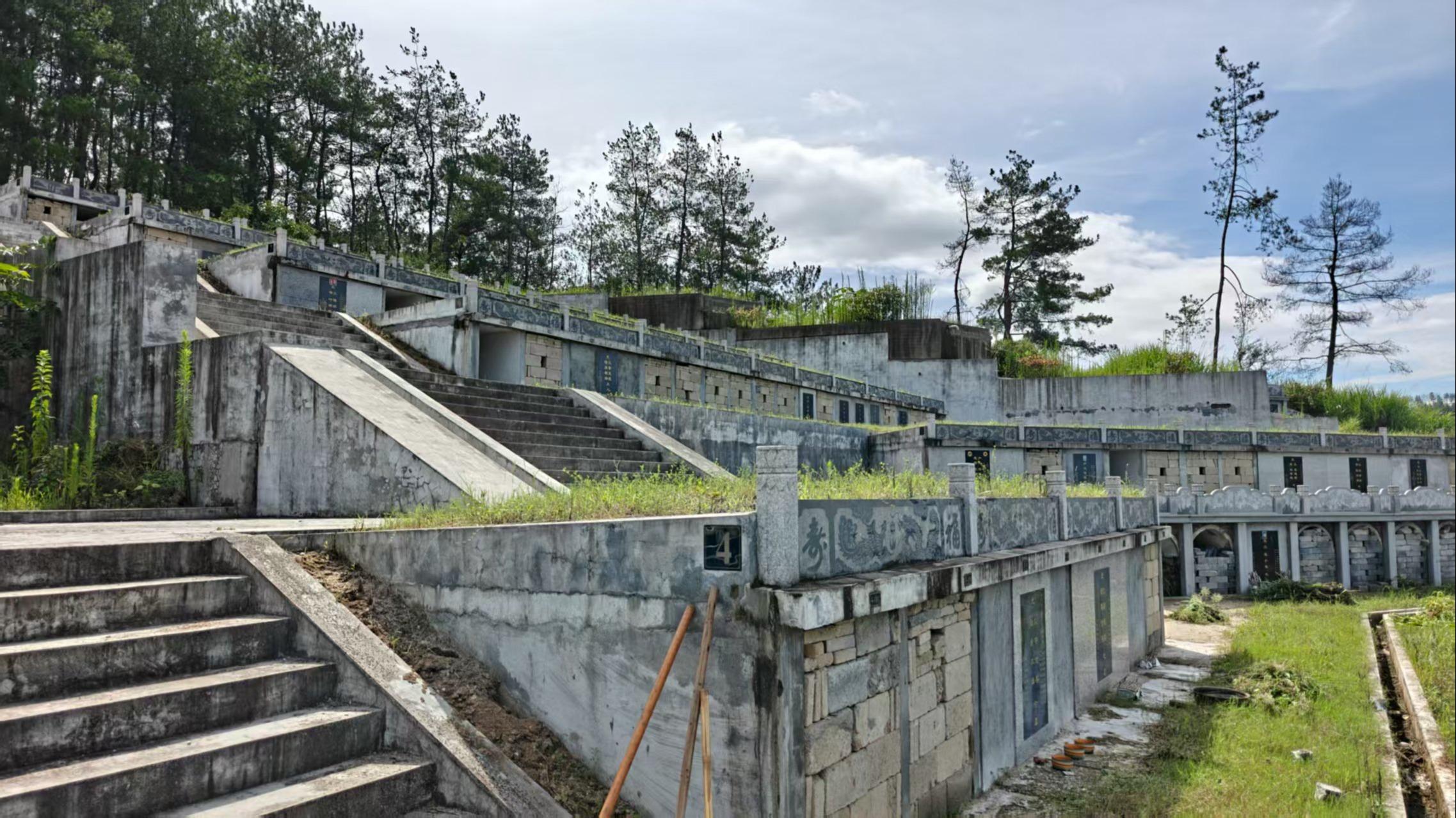 旌德县旌阳镇凫山村公益性公墓园区图片