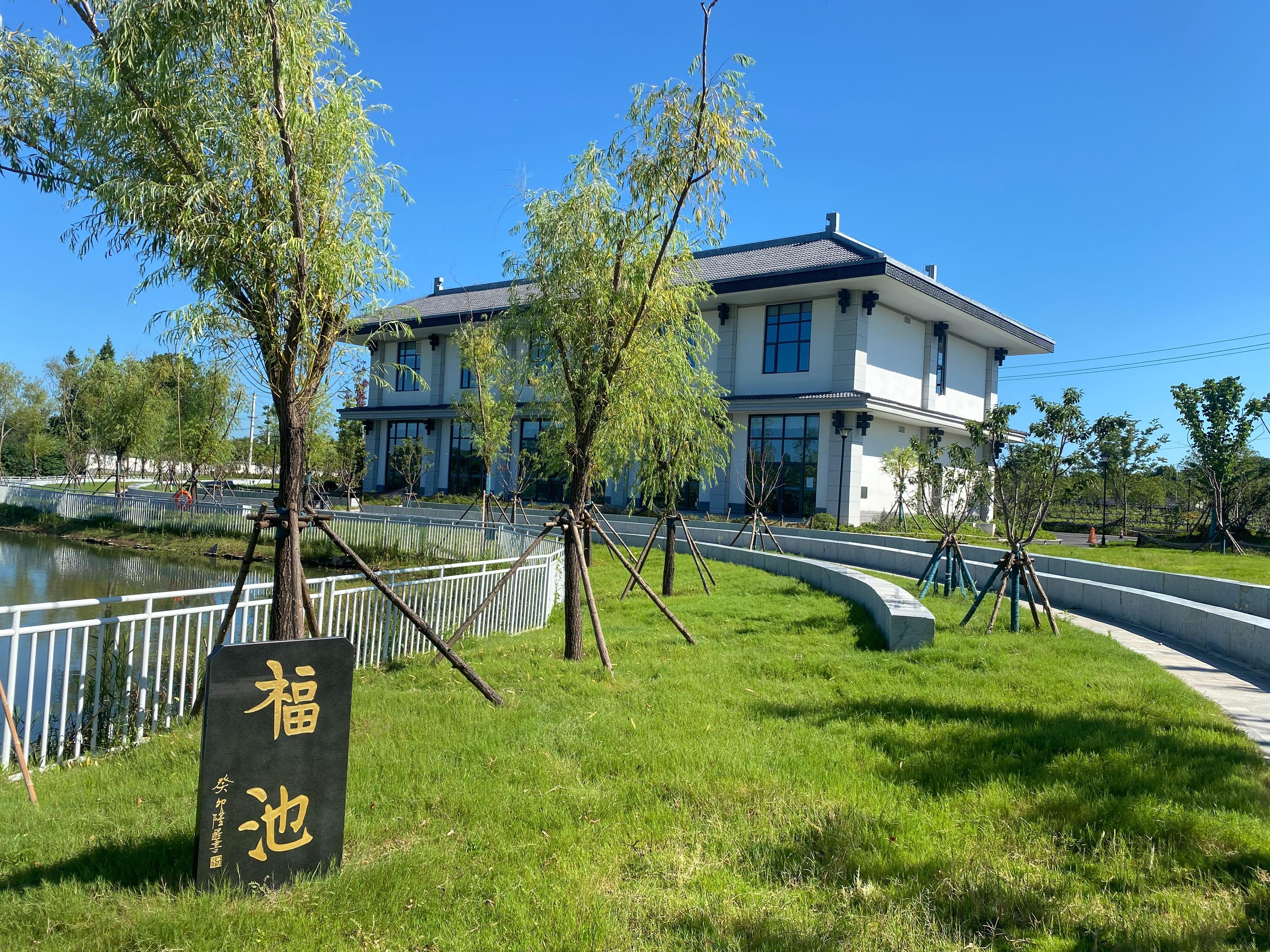 滩头山生态公益性公墓园区图片