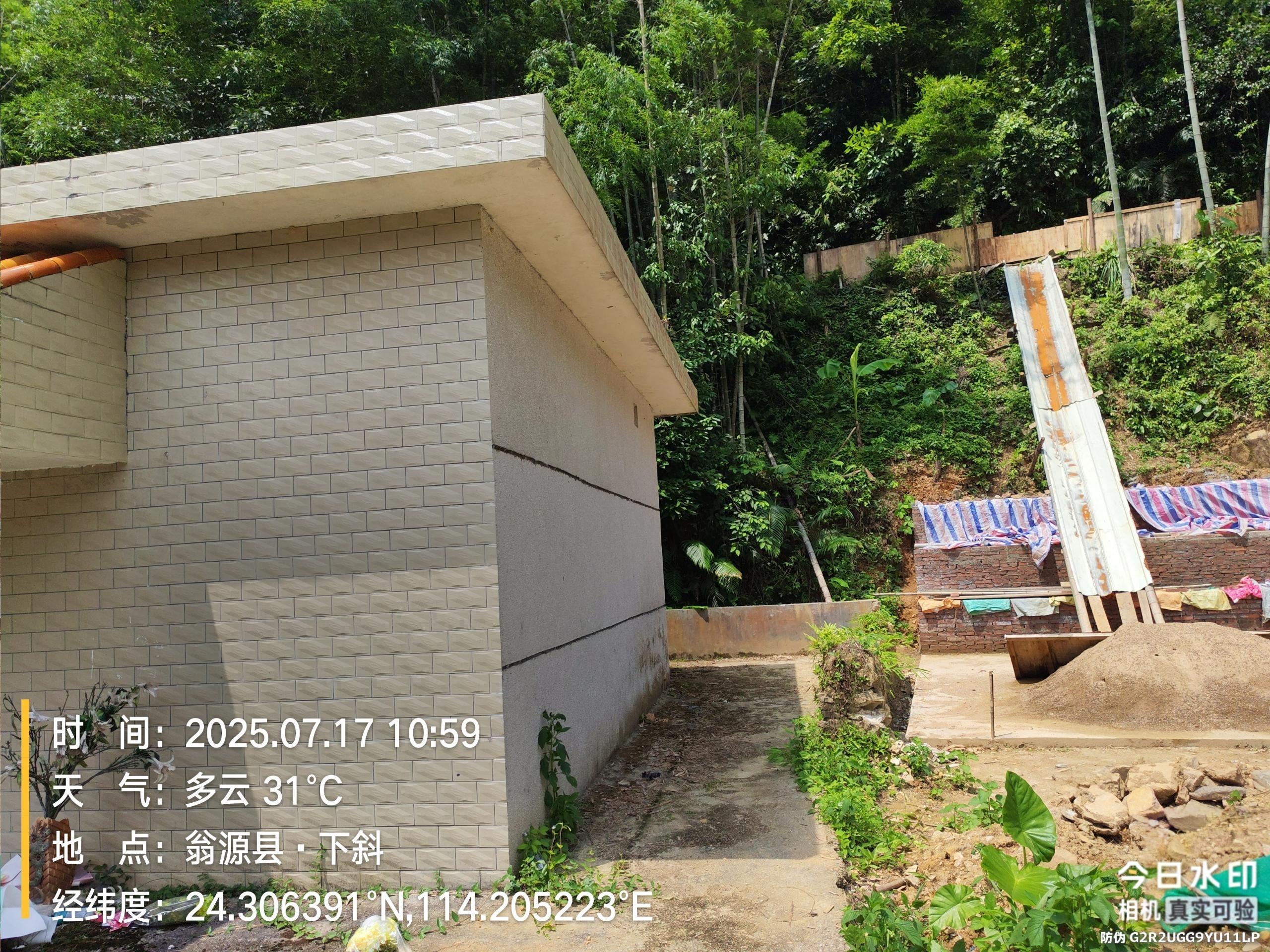 韶关市翁源县青山村下斜骨灰楼园区图片