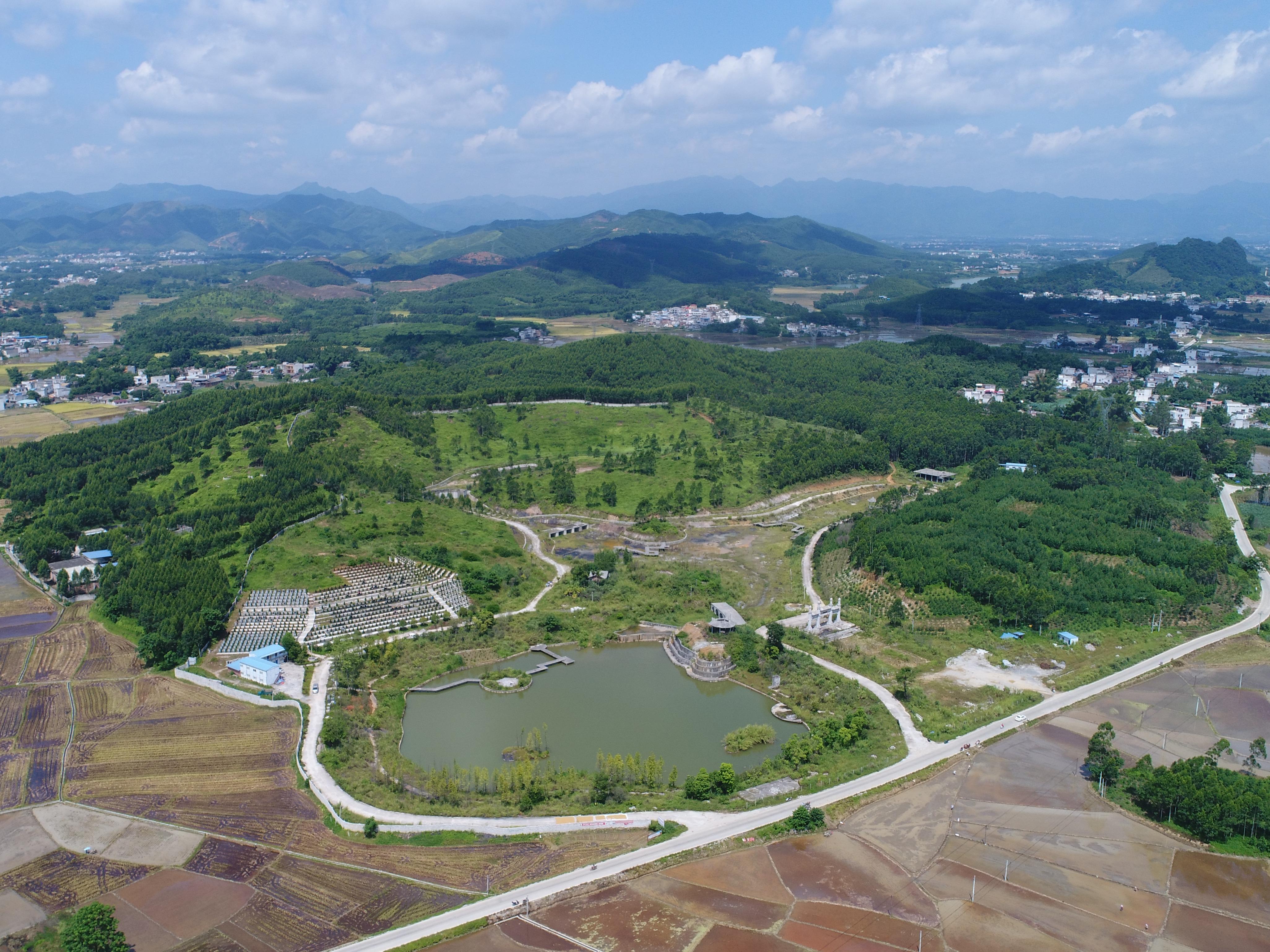 宾阳县天堂生态陵园管理服务中心园区图片
