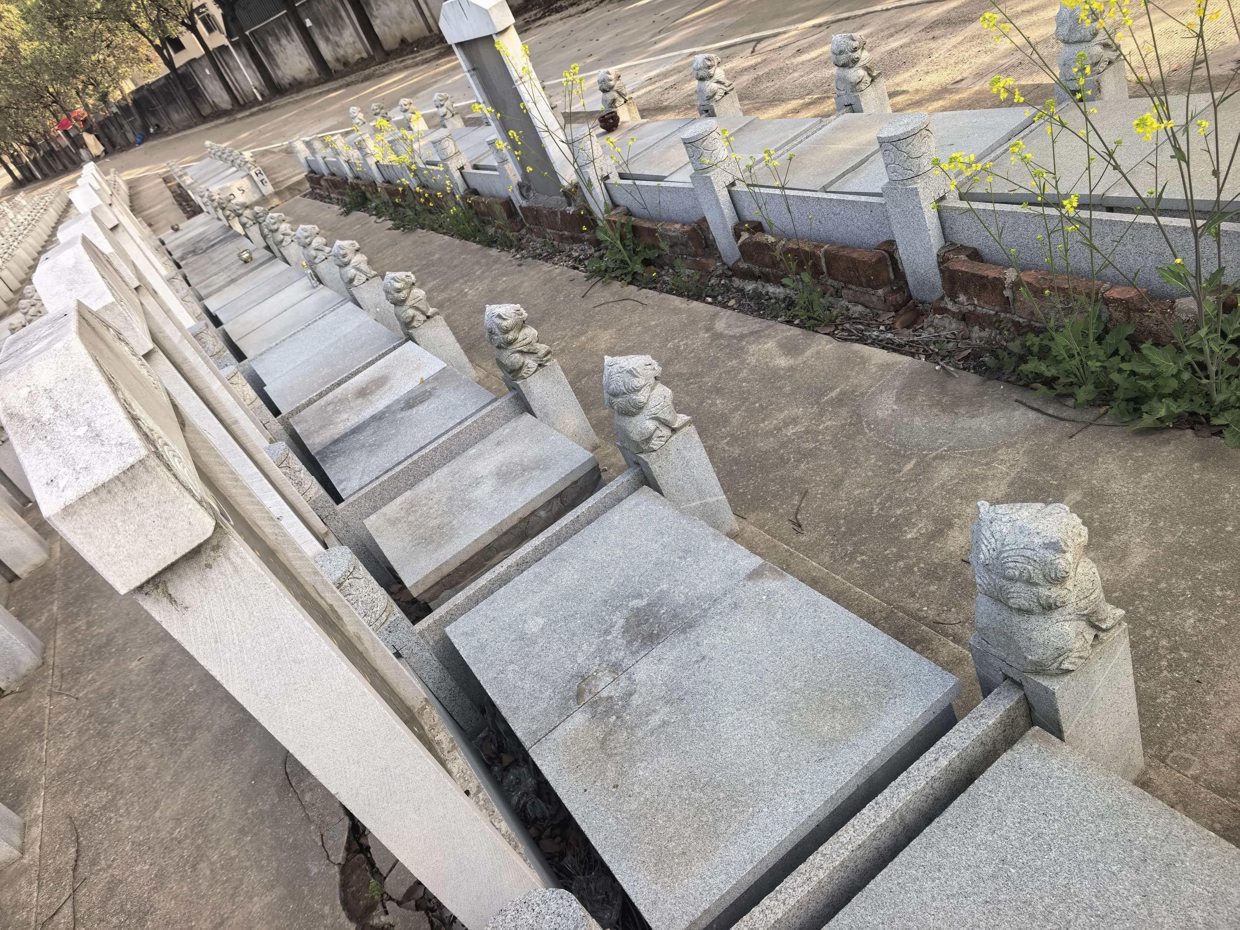 独山陵园园区图片