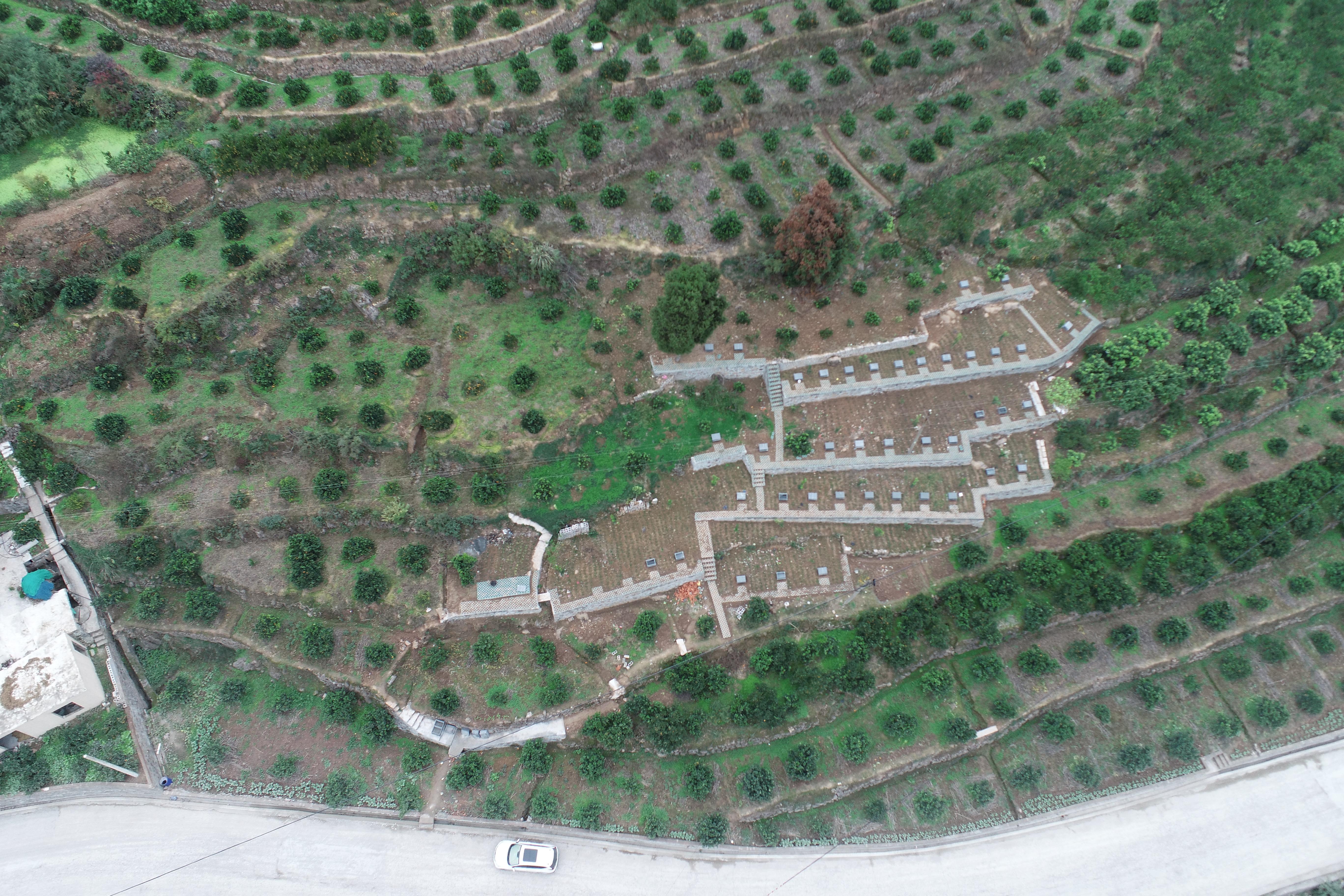 峡口镇公益性公墓