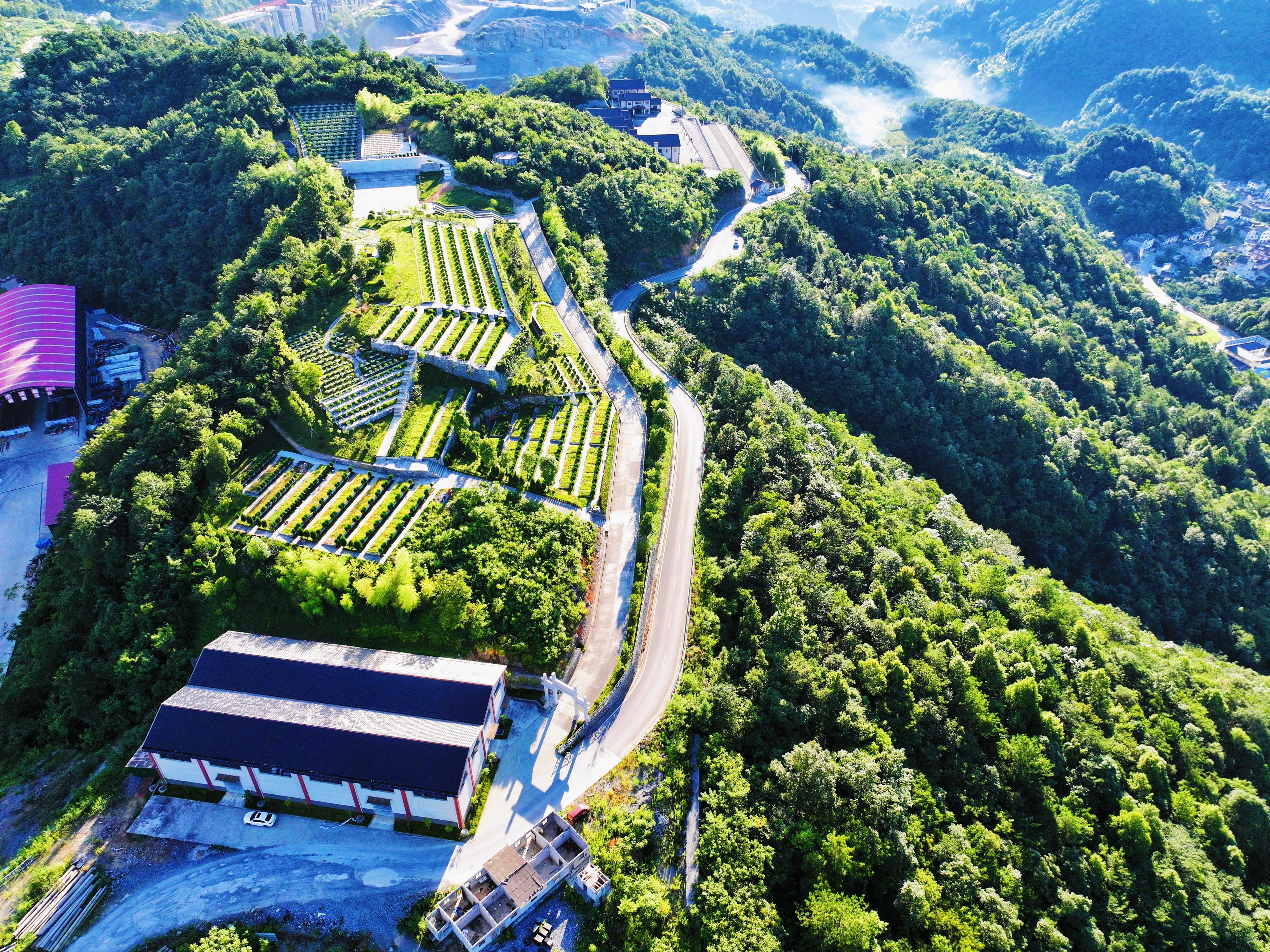五峰县公益性骨灰堂园区图片