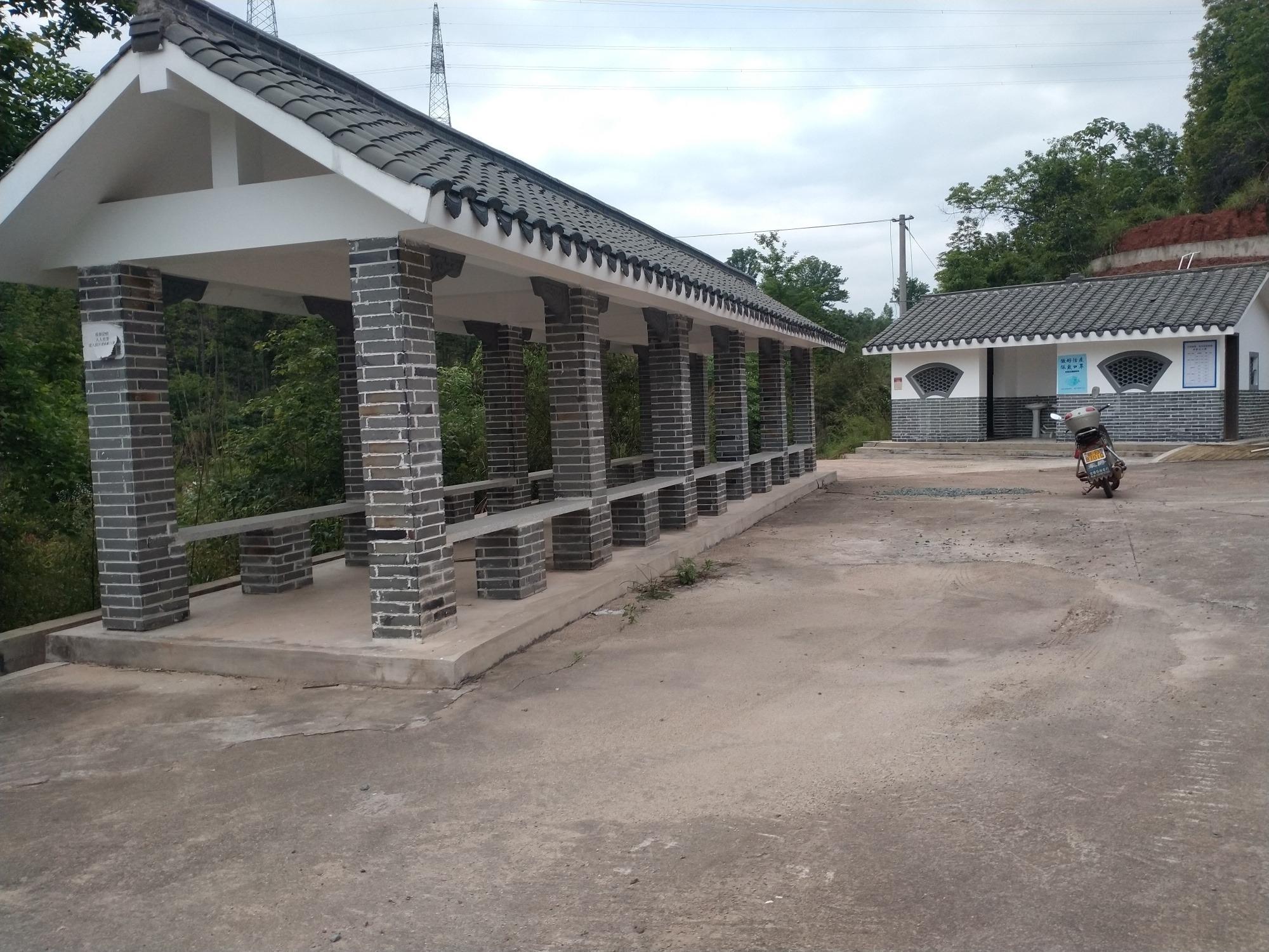 赣县区吉埠镇水南公墓园区图片